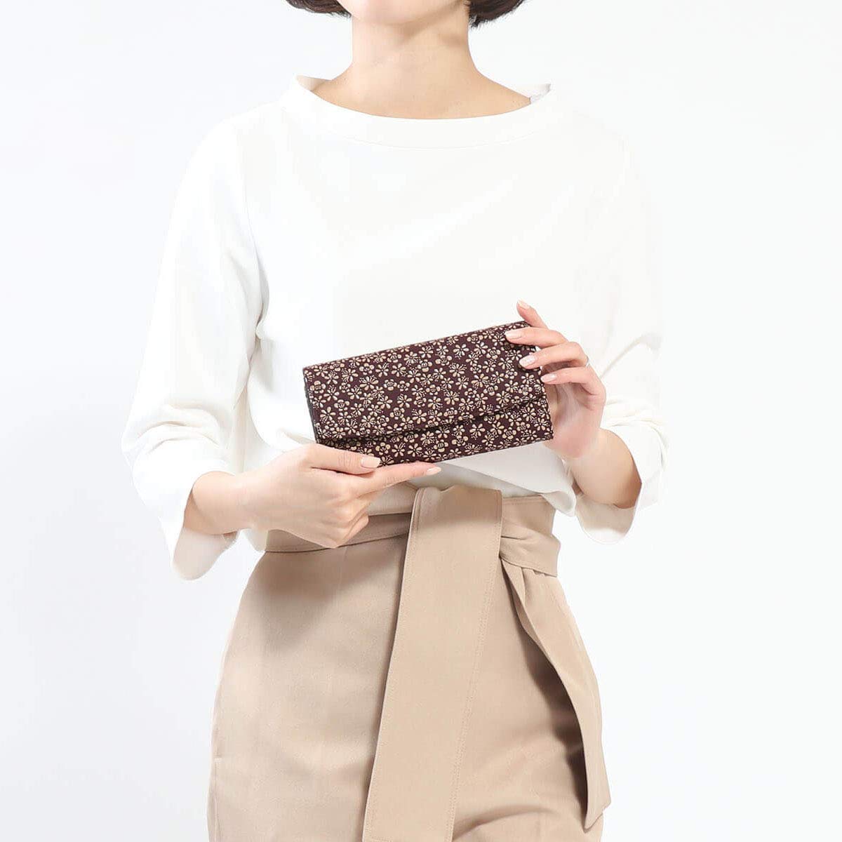 Stylish Women's Wallets for Everyday Use - RFID Blocking Leather Card Holder & Zipper Coin Purse - Perfect for Travel, Shopping, and Daily Essentials