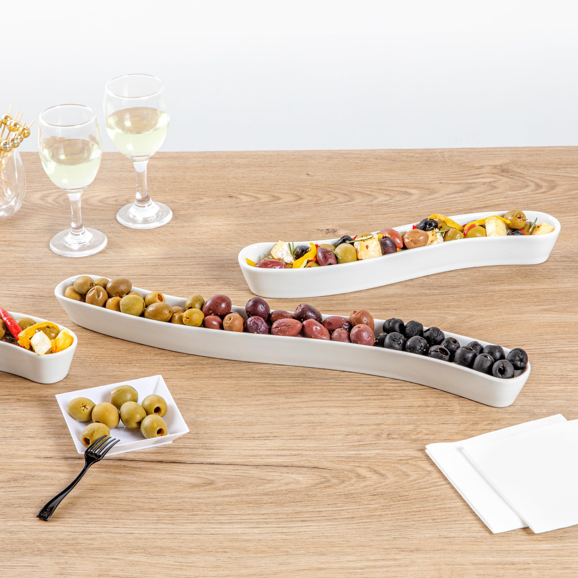 Swerve 14oz White Porcelain Olive Plate - Dishwasher Safe Snack & Appetizer Tray for Restaurants