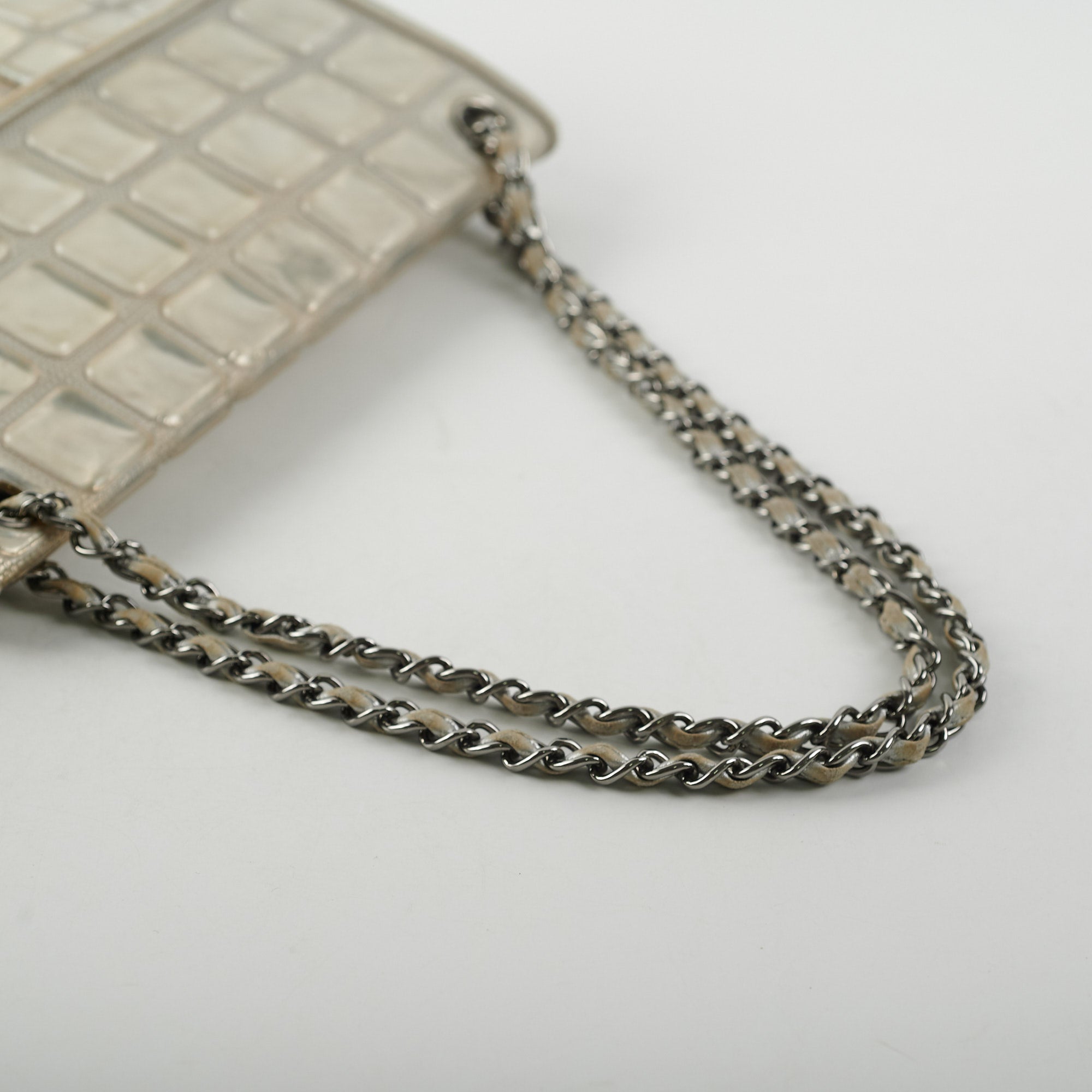 Chanel CC Turnlock Ice Cube Flap Bag in Silver - Luxury Crossbody Purse for Women, Perfect for Evening Parties & Date Nights