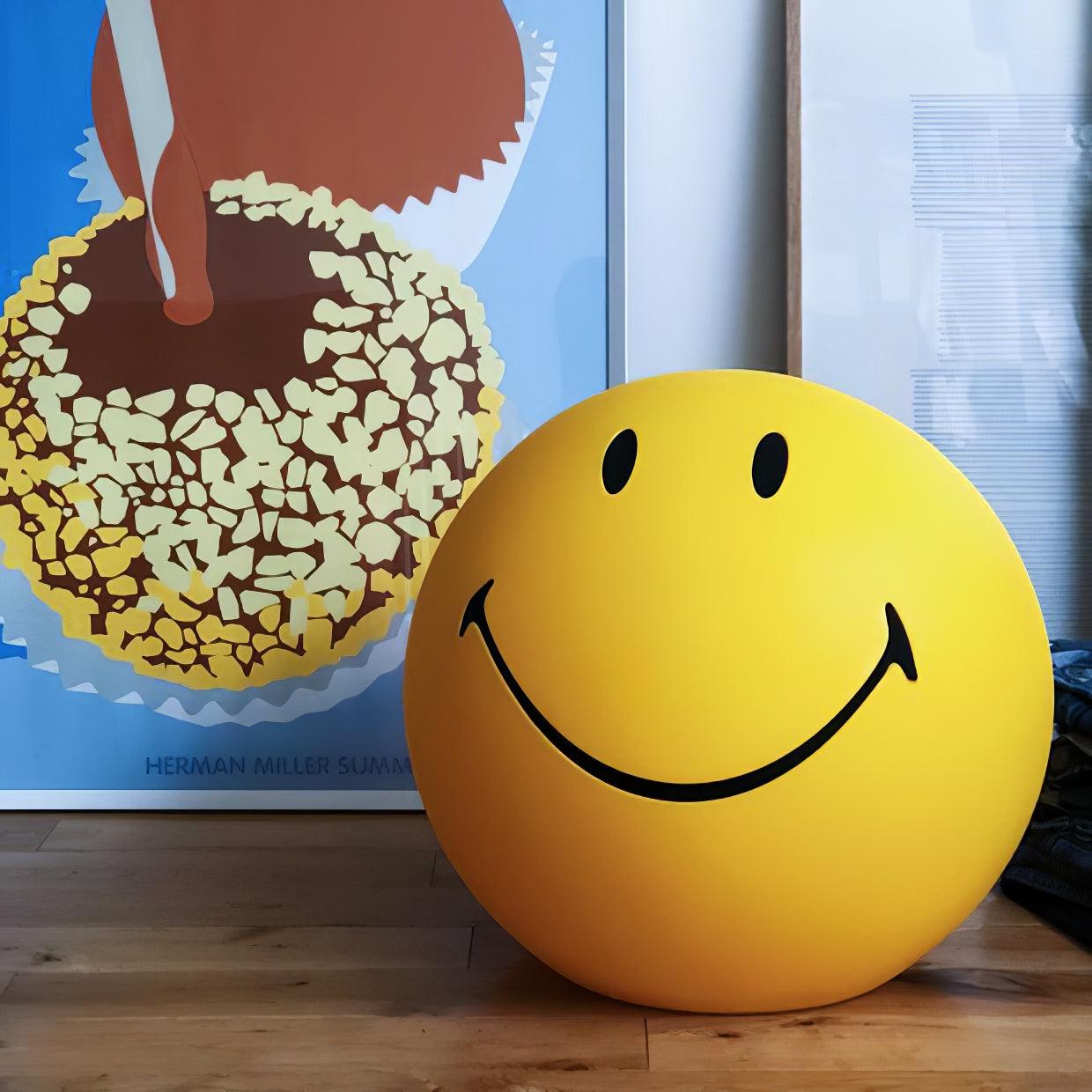 Smiling Table Lamp - Modern LED Night Light for Bedroom, Nursery & Office - Perfect for Reading, Decor & Relaxation