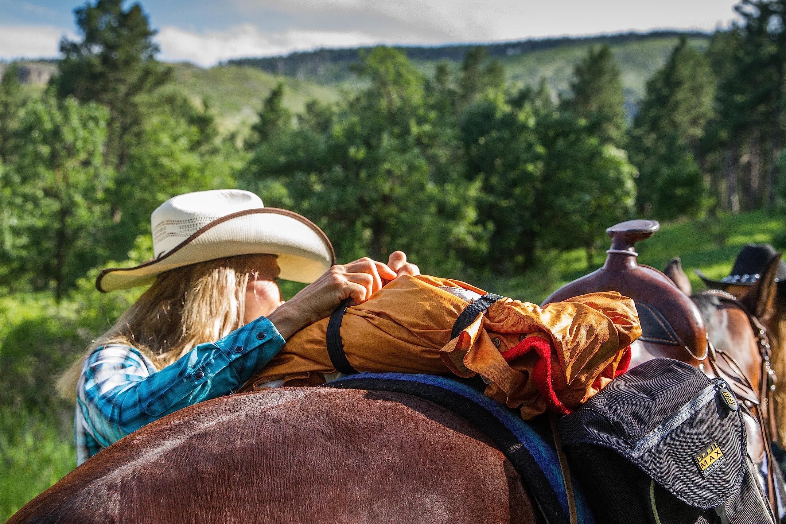 TrailMax 500 Series Insulated & Padded Horse Saddle Bags for Trail Riding - Waterproof Equestrian Gear for Camping, Hiking & Outdoor Adventures