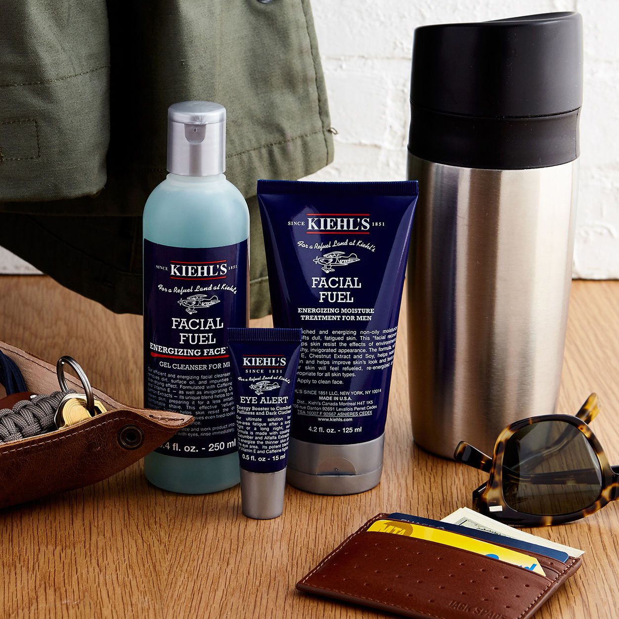 Facial Fuel Energizing Face Wash for Men - Oil-Free Deep Cleansing & Exfoliating - Revitalize Skin for Gym, Workout & Daily Use