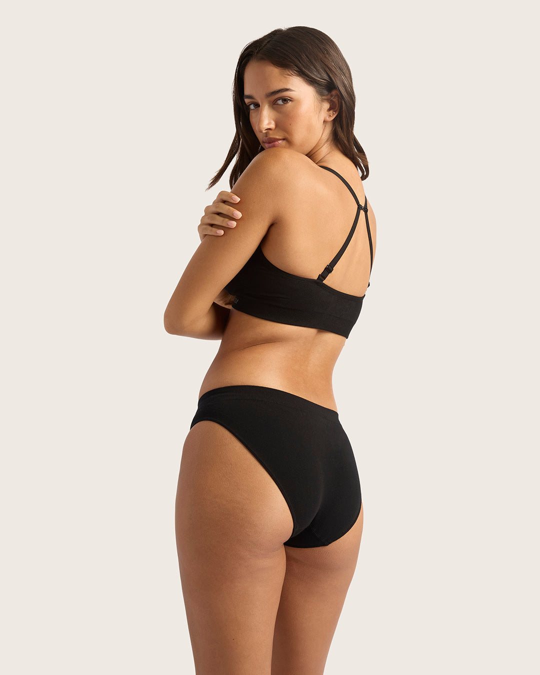 Wireless T-Shirt Bra - Seamless Comfort Bra for Women, Soft & Supportive Everyday Wear, Black - Perfect for Workouts, Yoga, and Daily Comfort