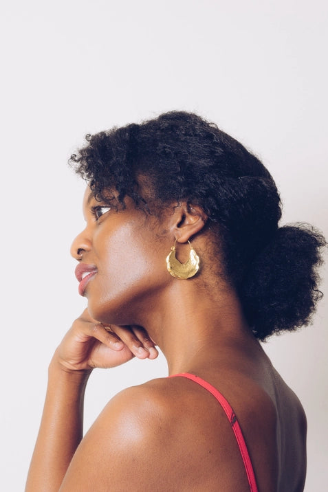 Stylish Abey Hoop Earrings for Women - Trendy Gold/Silver Fashion Jewelry - Perfect for Parties, Weddings & Everyday Wear