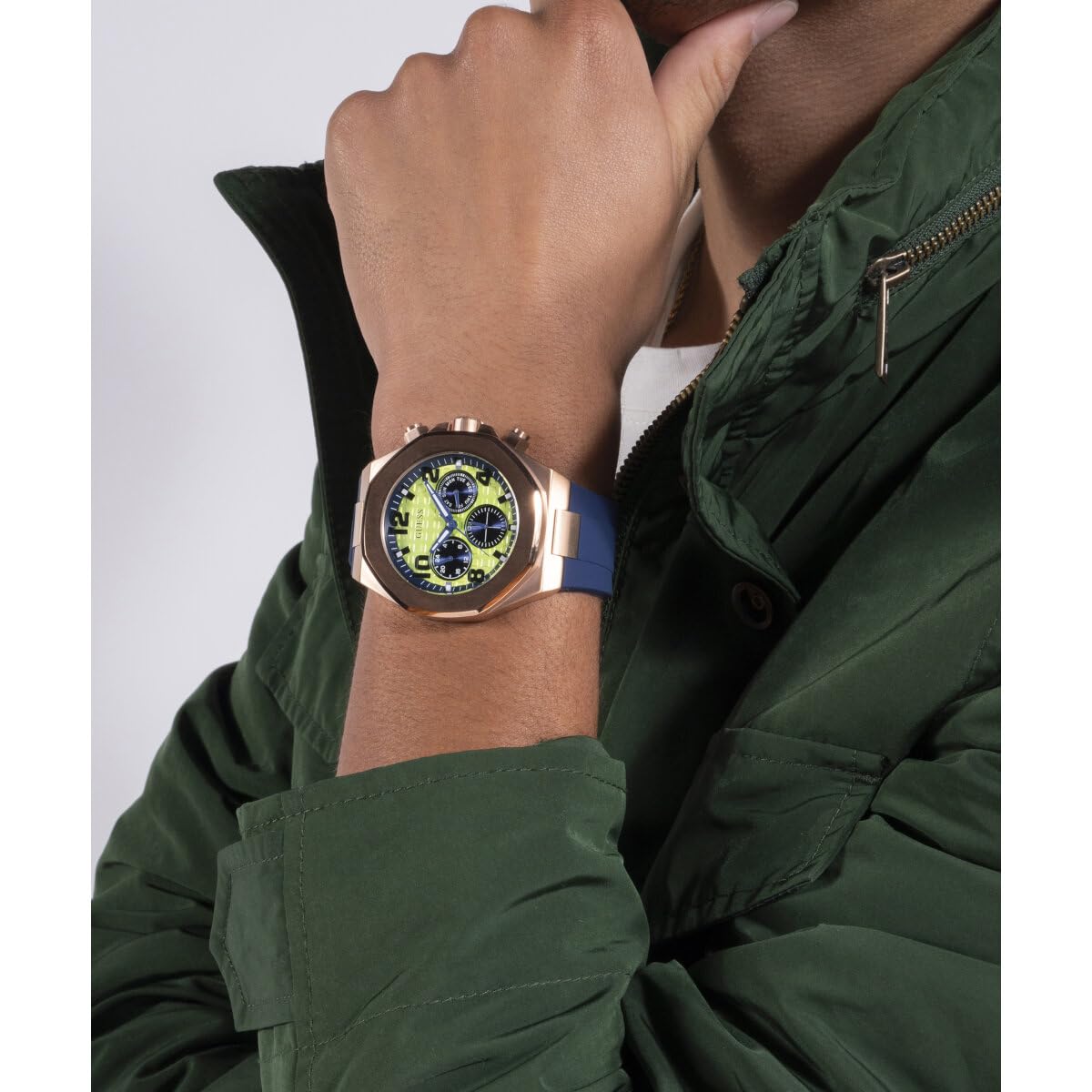 GUESS Men's 46mm Stainless Steel Chronograph Watch with Date Window - Water Resistant Casual & Dress Watch for Business, Dating & Everyday Wear