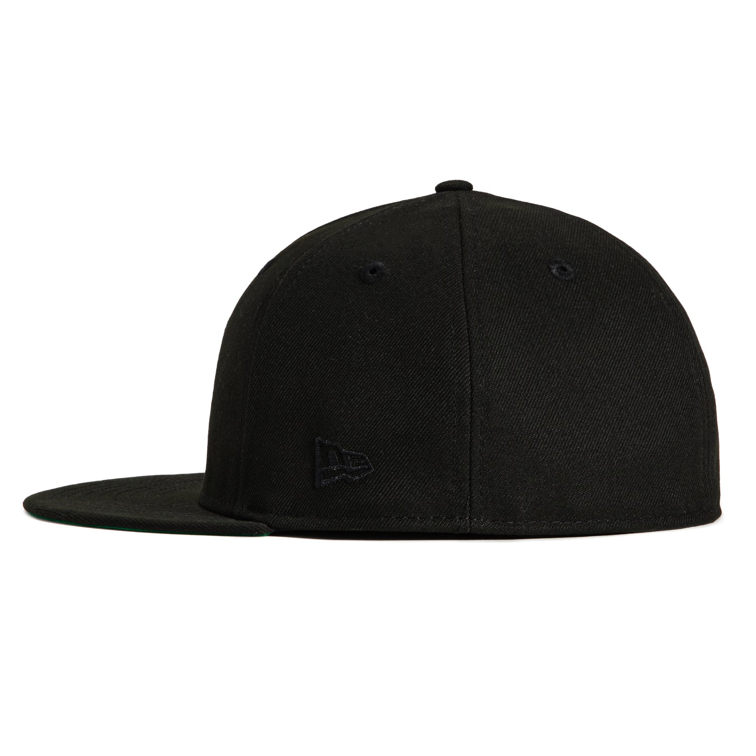 New Era 59Fifty Chicago White Sox Baseball Cap - Black, White & Metallic Silver Adjustable Snapback Hat for Men & Women - Perfect for Games, Sports & Streetwear Fashion