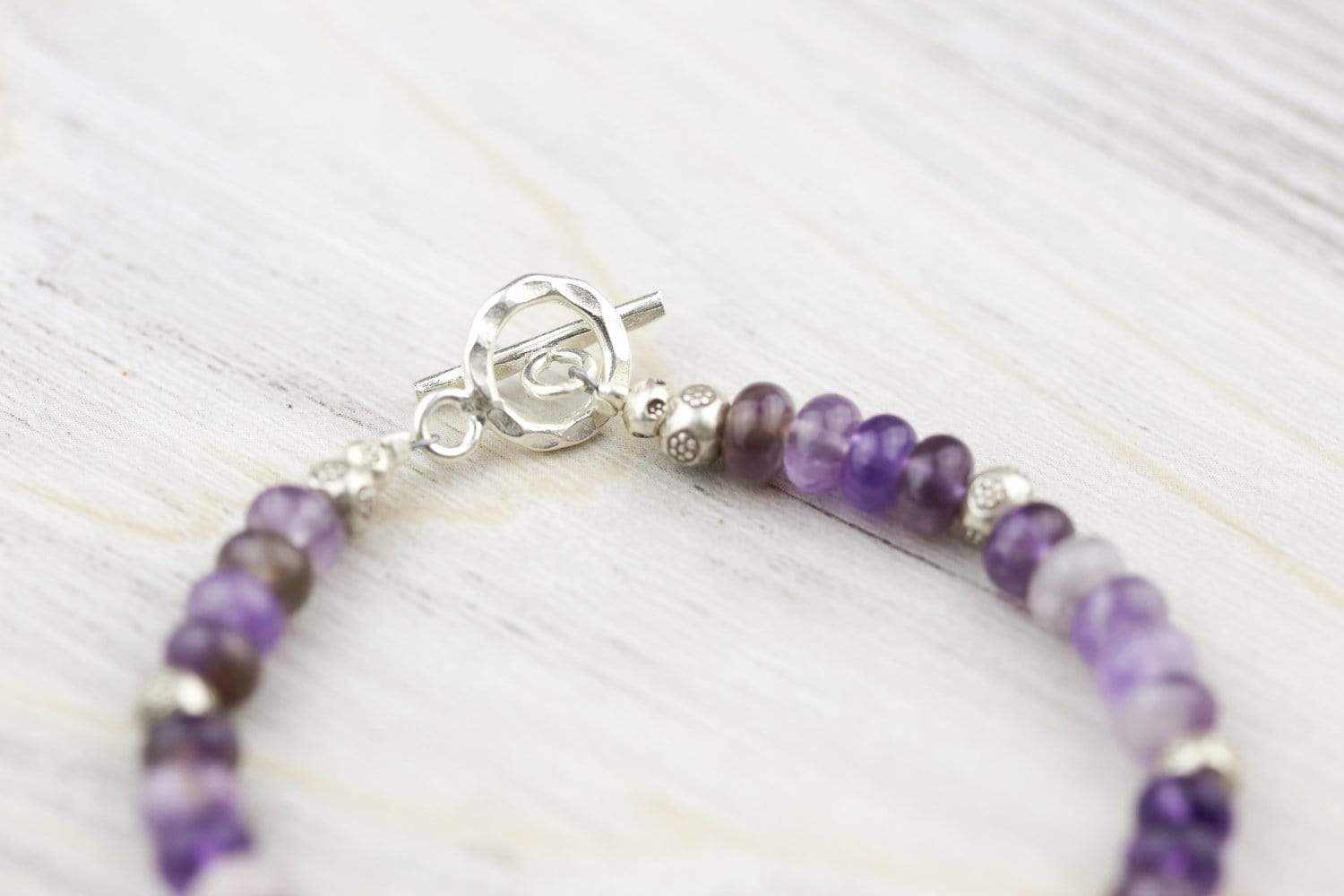 Natural Amethyst Healing Bracelet for Women - Positive Energy & Stress Relief - Perfect for Meditation, Yoga & Spiritual Balance