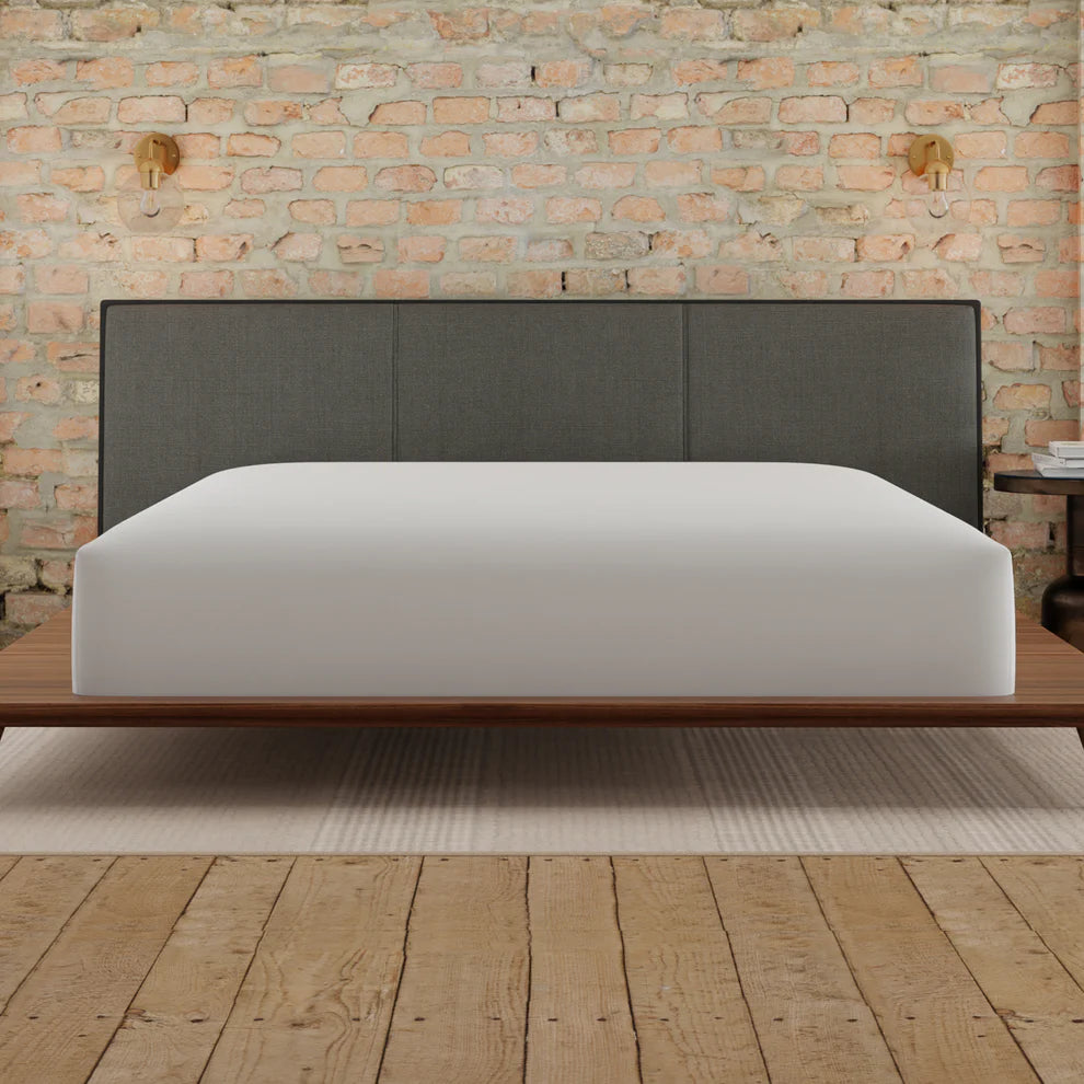 Waterproof Mattress Protector - Queen Size, Hypoallergenic & Breathable - Fits 8-12