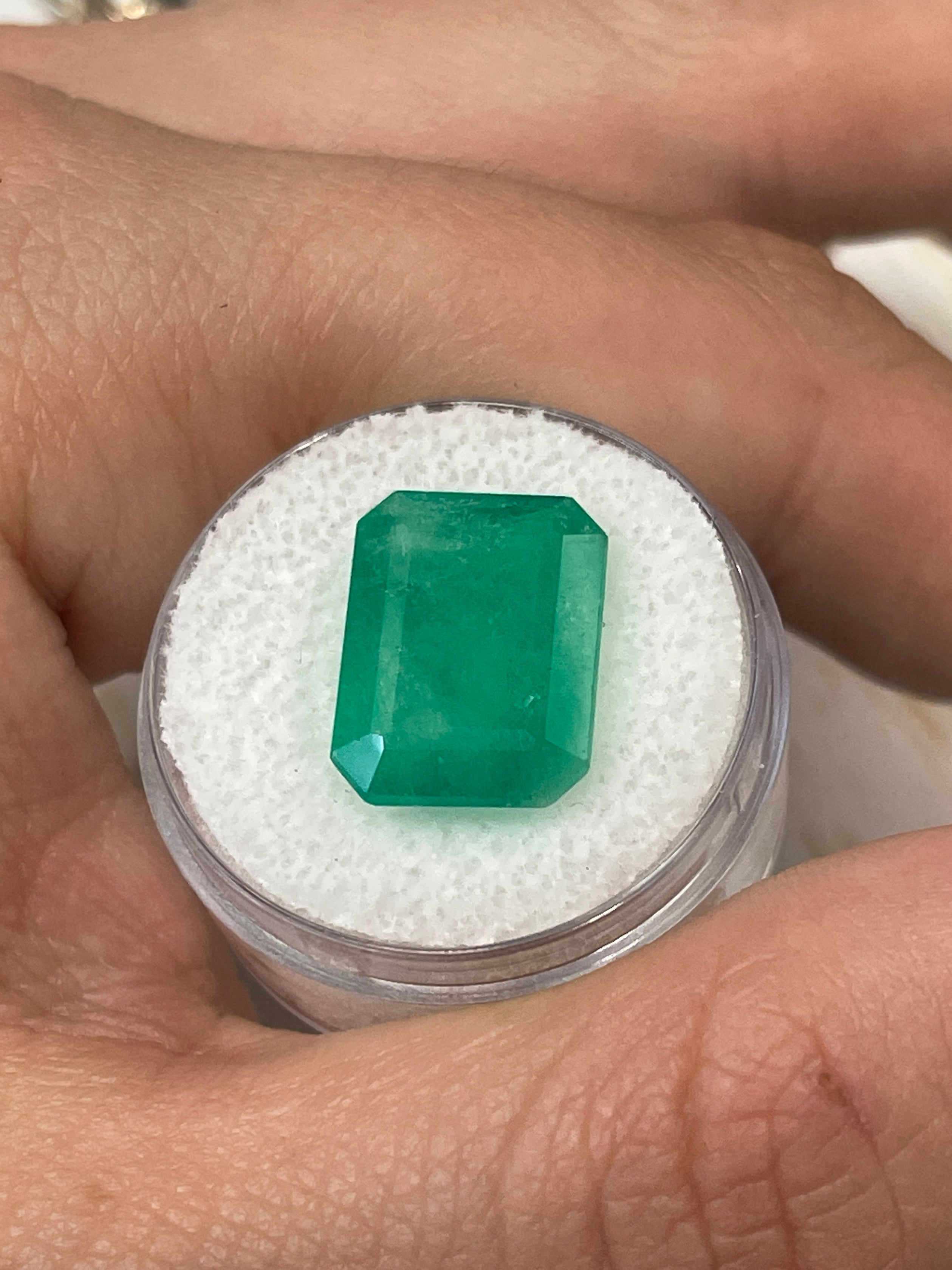 10.03 Carat Natural Colombian Emerald Loose Gemstone - 15.5x12mm Emerald Cut for Jewelry Making, Engagement Rings & Luxury Gifts