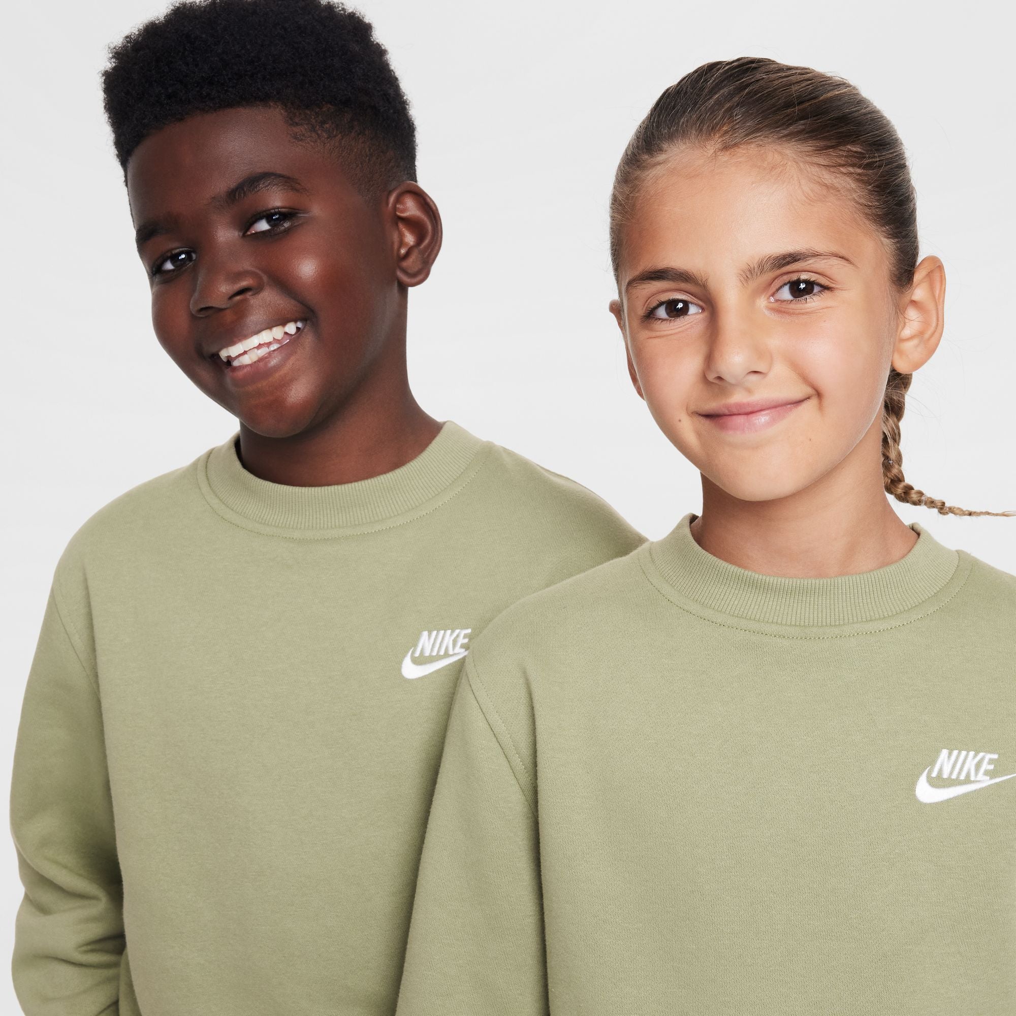 Nike Boys' Youth Club Fleece Crew Sweatshirt - Soft Cotton Pullover for Kids | Perfect for School, Playdates & Outdoor Activities