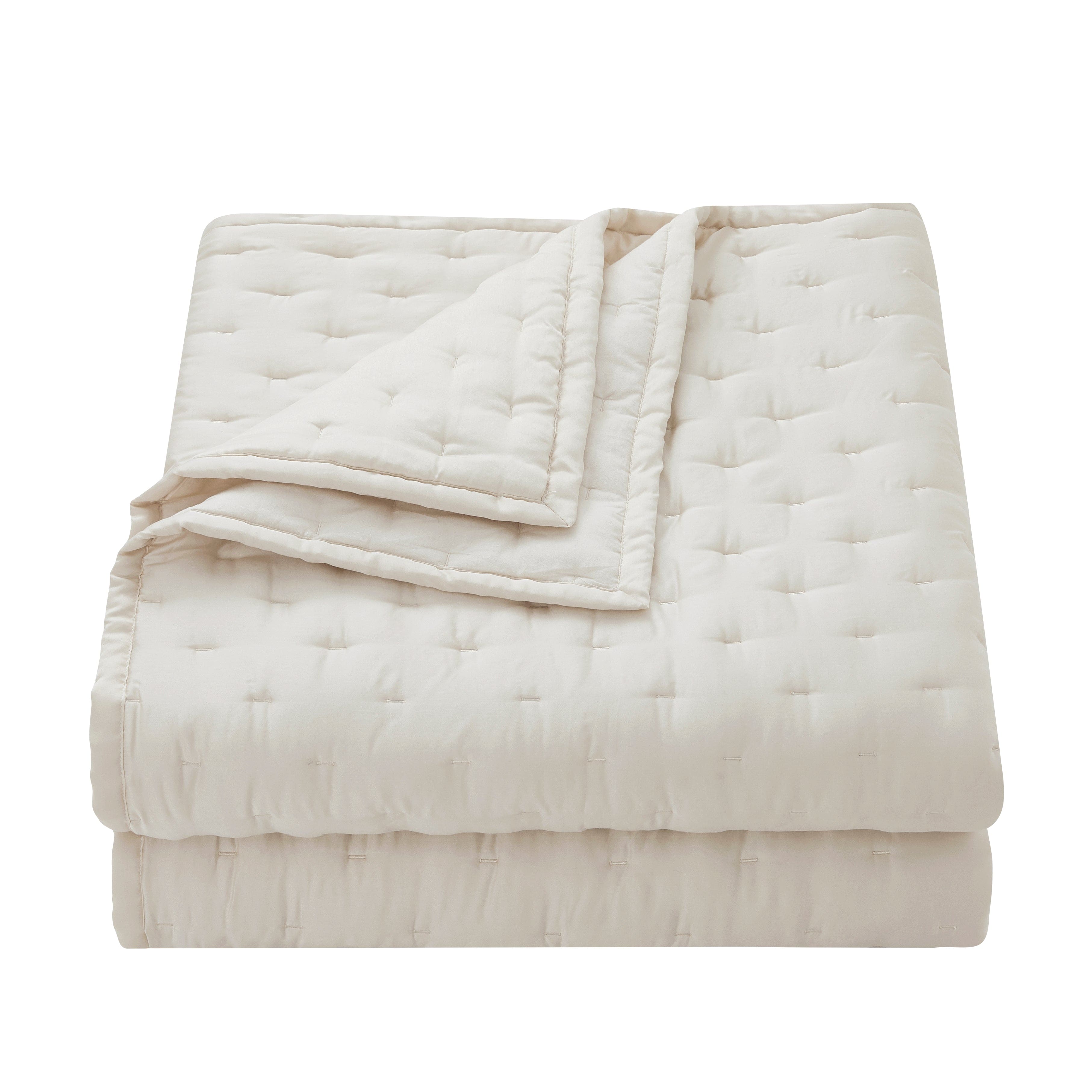 Premium Lyocell Quilt - Ultra Soft & Breathable Bedding Set for All Seasons | Eco-Friendly Tencel Comforter for Home, Hotel, and Guest Room Use