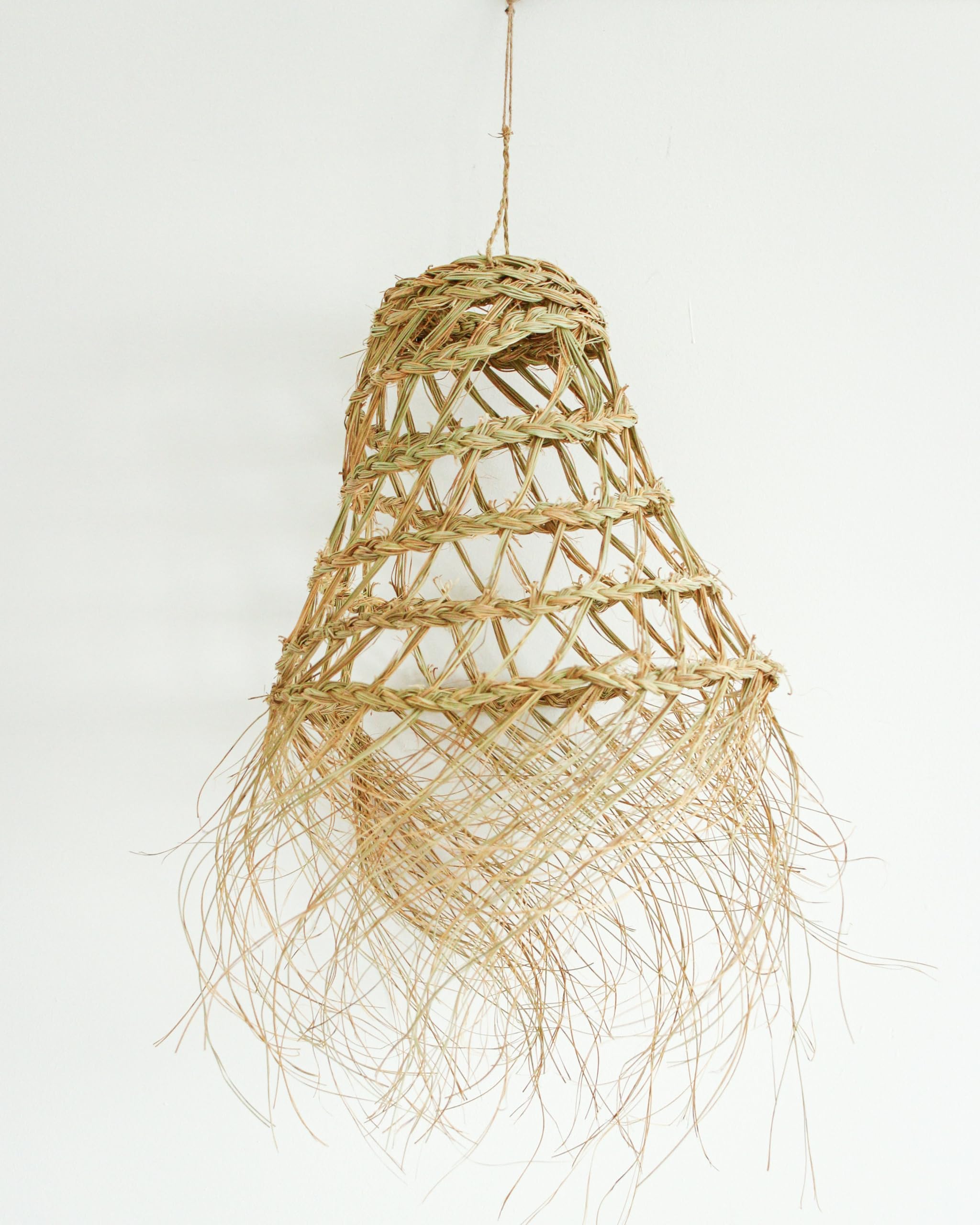 Handwoven Moroccan Lampshade with Fringes - Straw Pendant Light - Boho Chic Home Decor - Artisan Crafted Lighting for Living Room, Bedroom & Dining Area