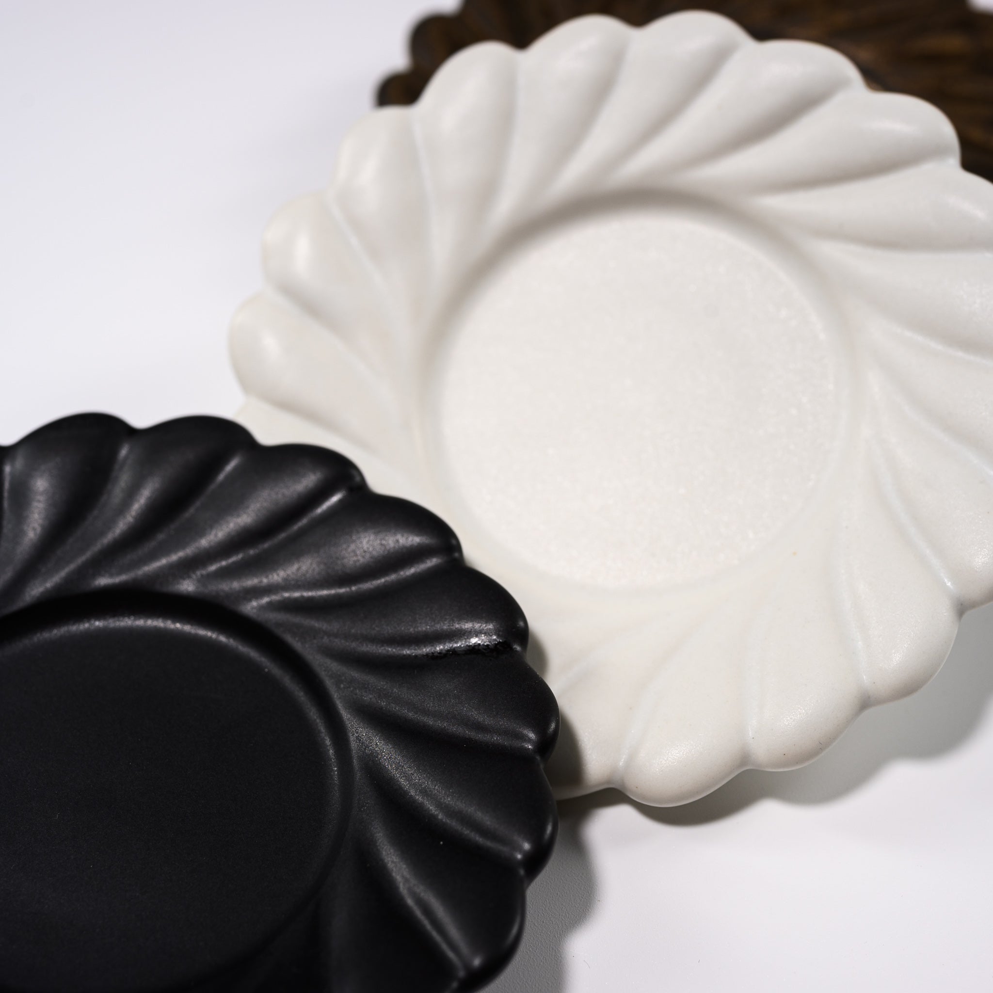 Handmade USUKIYAKI Small Dish - Twisted Flower Design Japanese Ceramic Appetizer Plate | Perfect for Sushi, Soy Sauce, or Home Decor