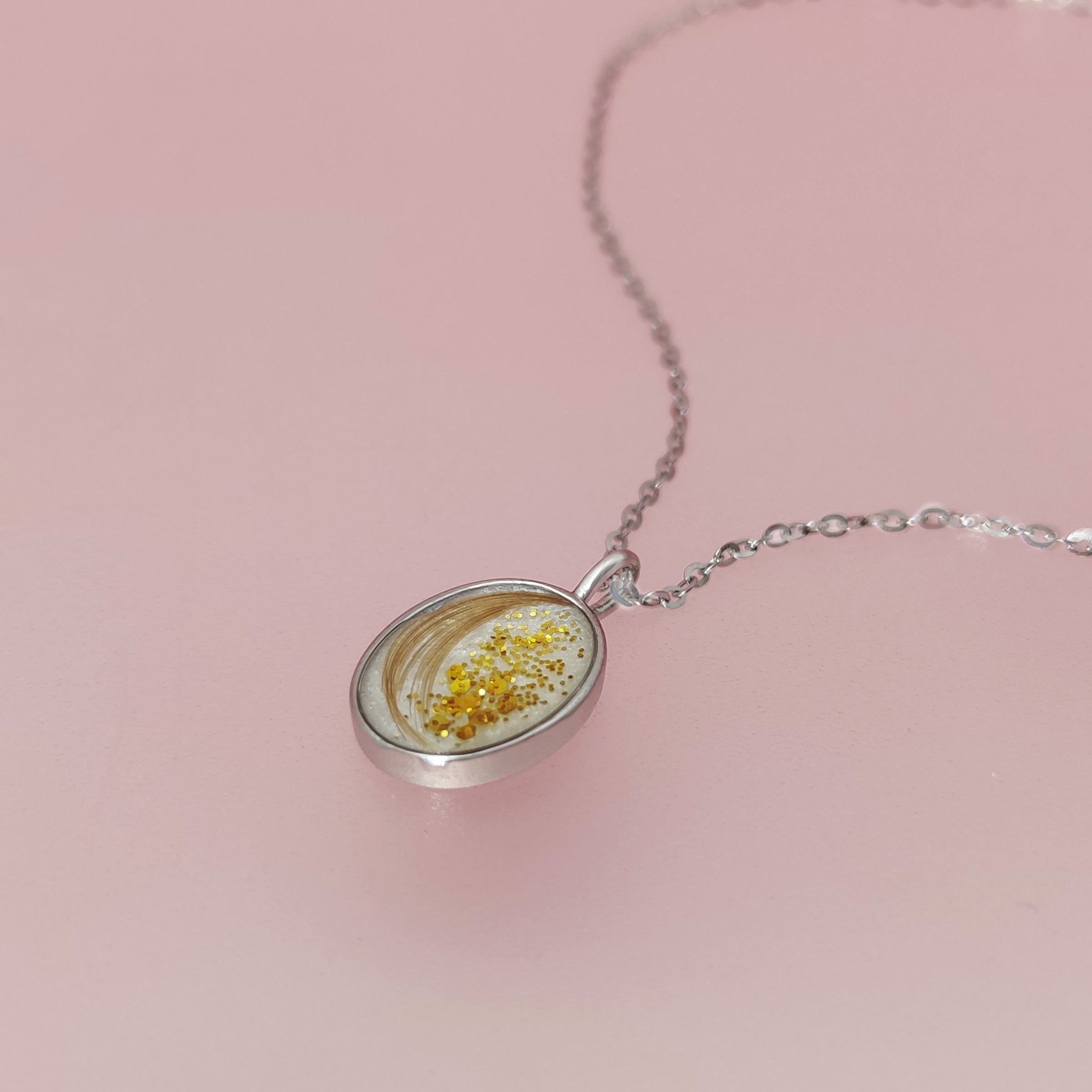 Solid Gold Oval Hair & Fur Memorial Necklace - Elegant Pet Keepsake Jewelry for Ashes, Perfect for Pet Lovers & Memorial Gifts