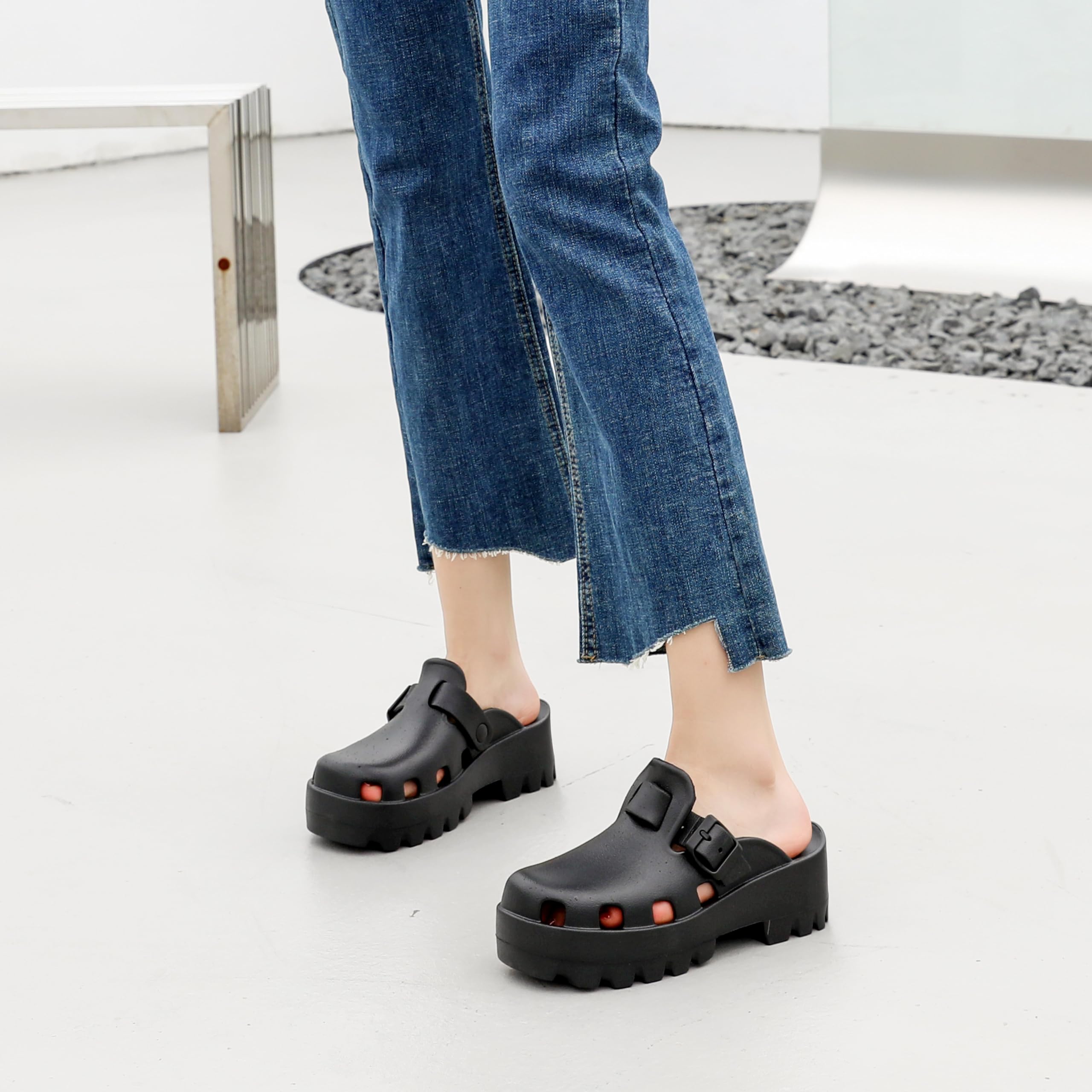 **Meetinspace Women's Platform Clogs – Stylish Quick-Drying Slip-On Mules with Thick Sole & Adjustable Strap – Comfortable Sandals for Beach, Pool & Casual Wear**