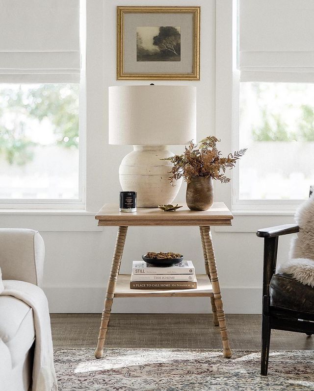 Faris Ceramic Table Lamp - Elegant Home Decor for Living Room, Bedroom & Office - Perfect for Reading, Relaxing & Ambient Lighting