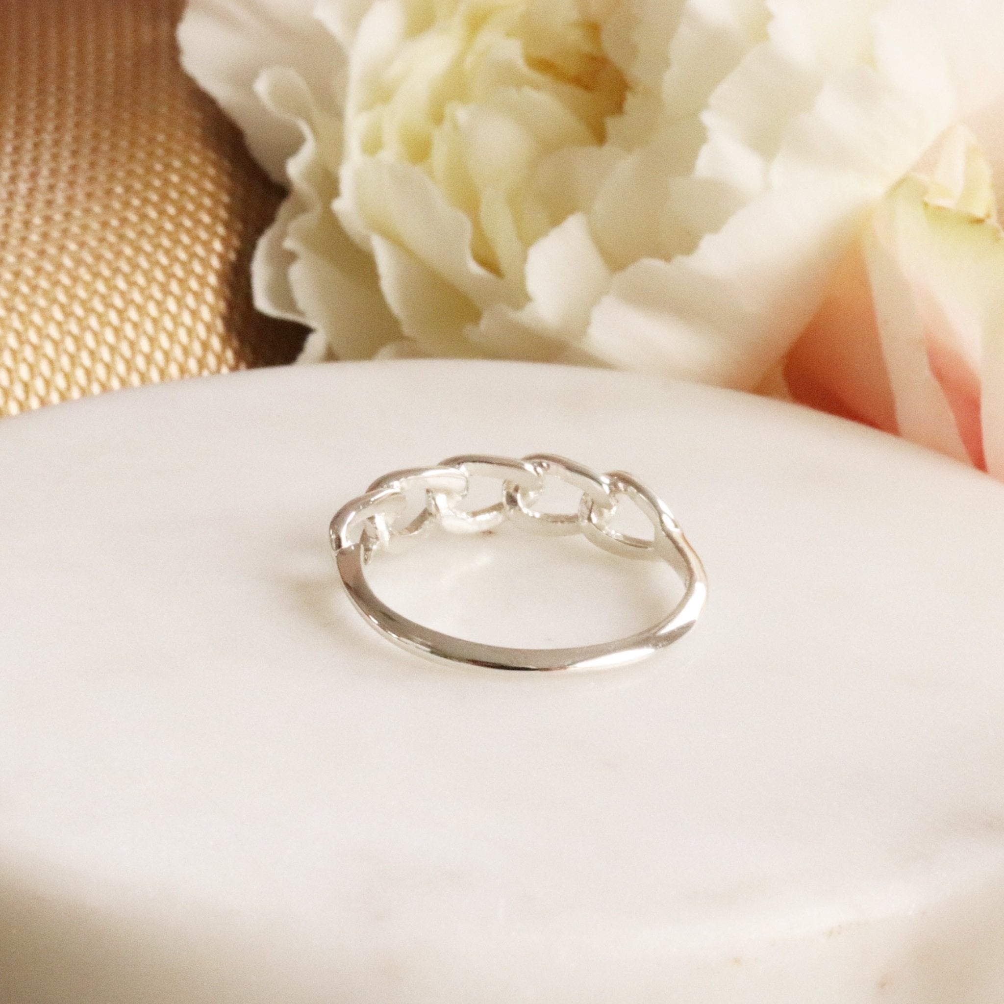 Fearless Cable Link Ring - Sterling Silver Jewelry for Women, Trendy & Elegant Gift for Her - Perfect for Everyday Wear, Parties & Special Occasions