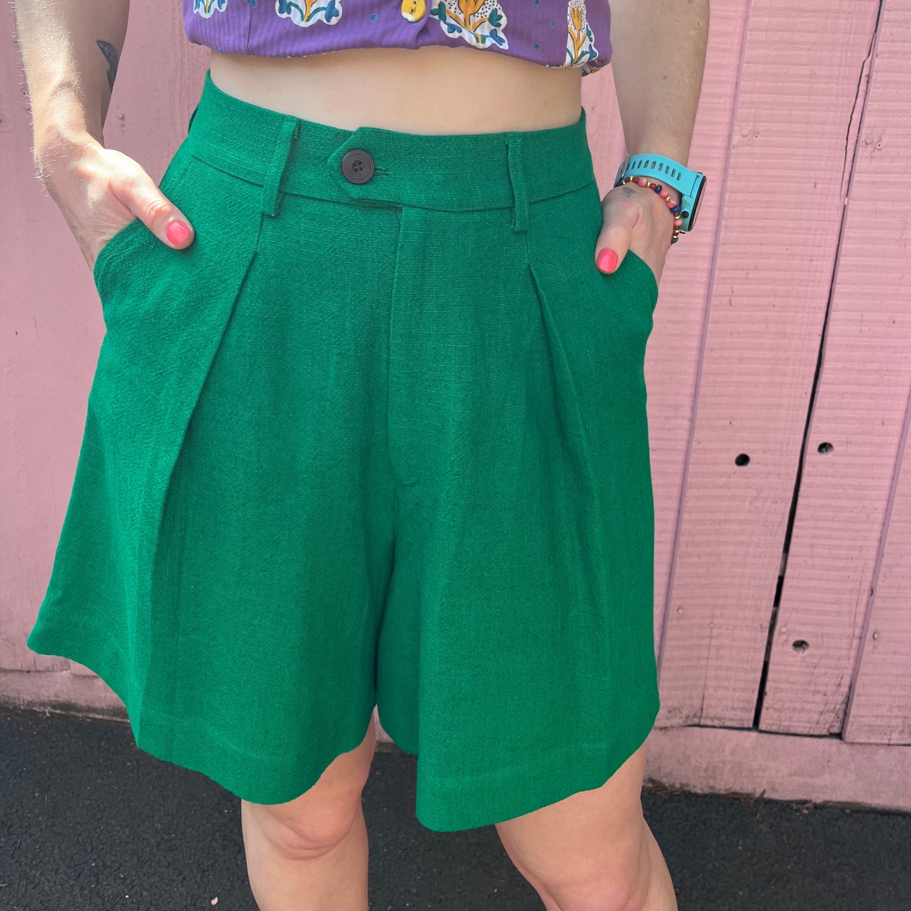 Lowie Linen Viscose Emerald Pleat Shorts for Women - Comfortable Summer Casual Shorts with Elastic Waist - Perfect for Beach, Vacation and Everyday Wear