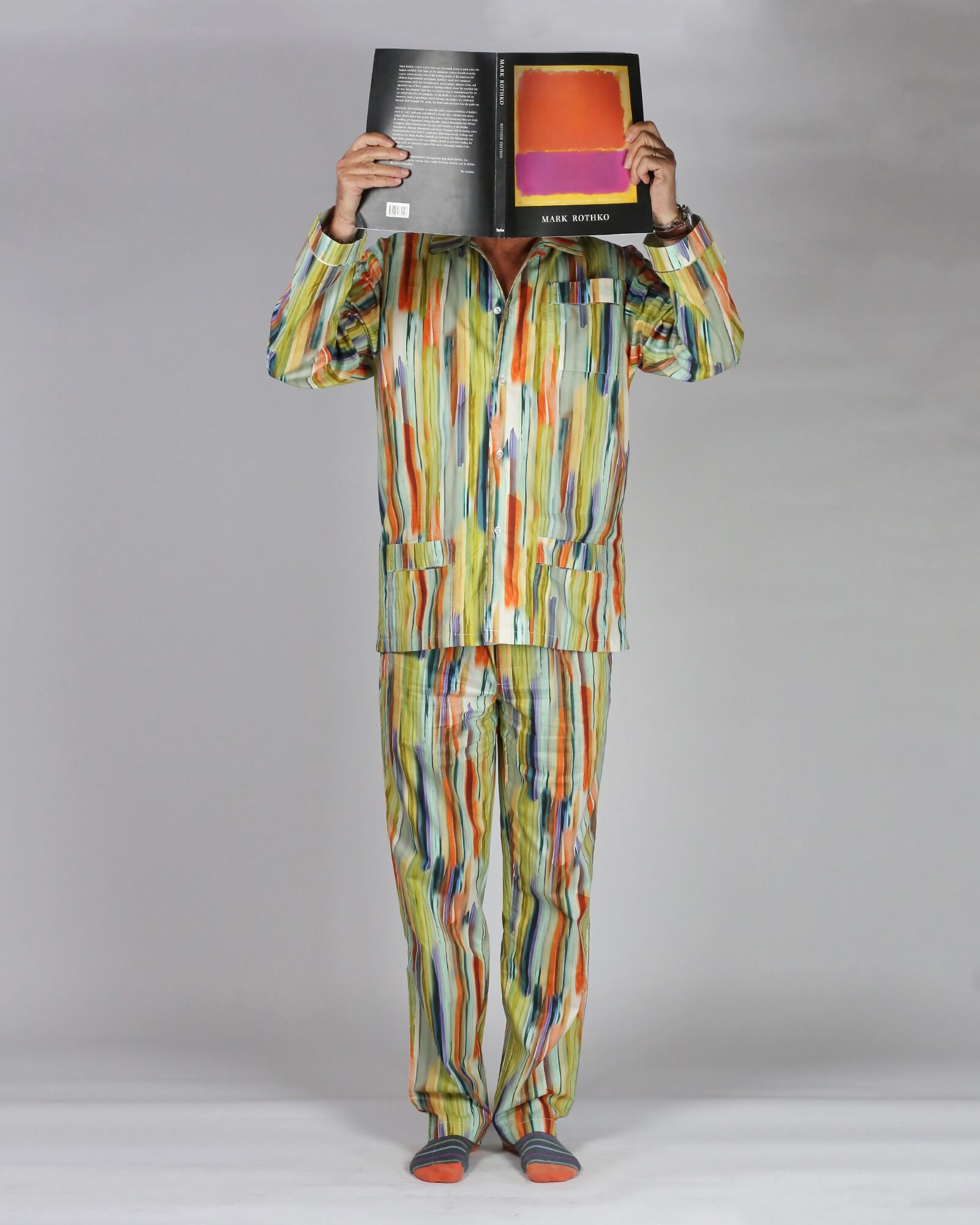 DÉCLIC Smudge Print Pajamas for Women - Soft & Comfortable Sleepwear for Nighttime Relaxation and Lounging