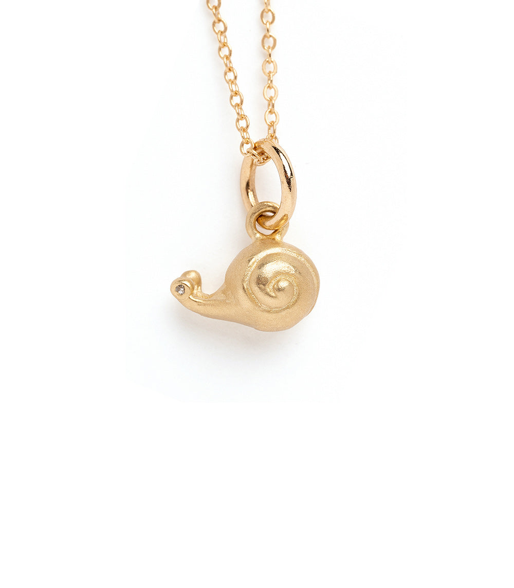 14K Gold Snail Charm Pendant Necklace - Elegant Graduation Gift for Her, Dainty Jewelry for Women, Perfect for Everyday Wear & Special Occasions
