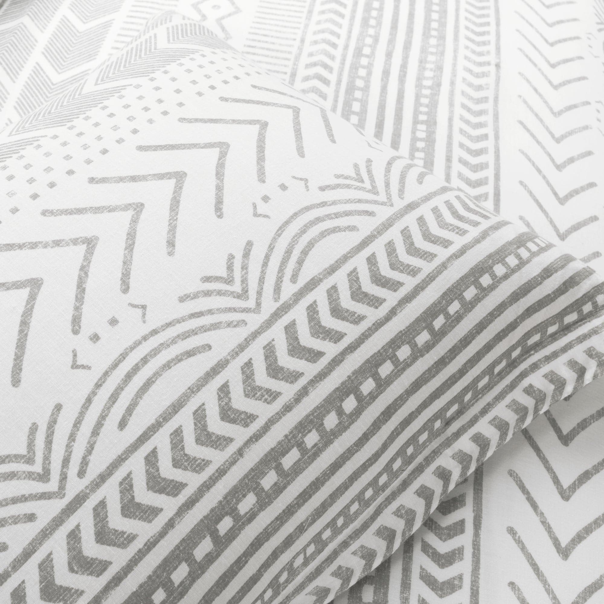 Hygge Geo Reversible Cotton Duvet Cover 3 Piece Set - Soft & Breathable Bedding Set for All Seasons - Perfect for Master Bedroom, Guest Room & Dorm Decor