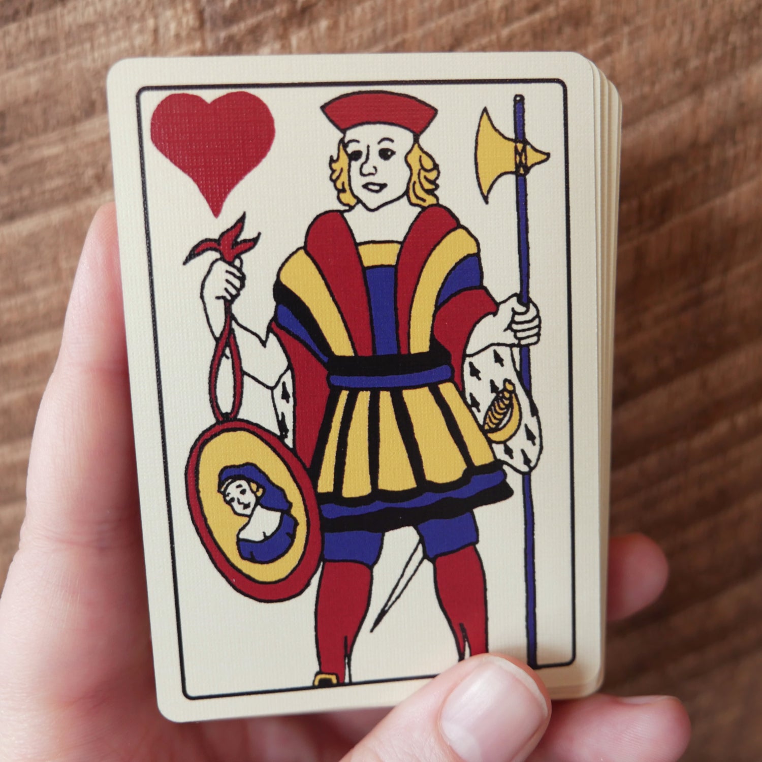 Premium Nutmeg Tavern Playing Cards - Classic Poker Deck for Card Games, Magic Tricks & Collectibles - Perfect for Game Nights, Parties & Travel