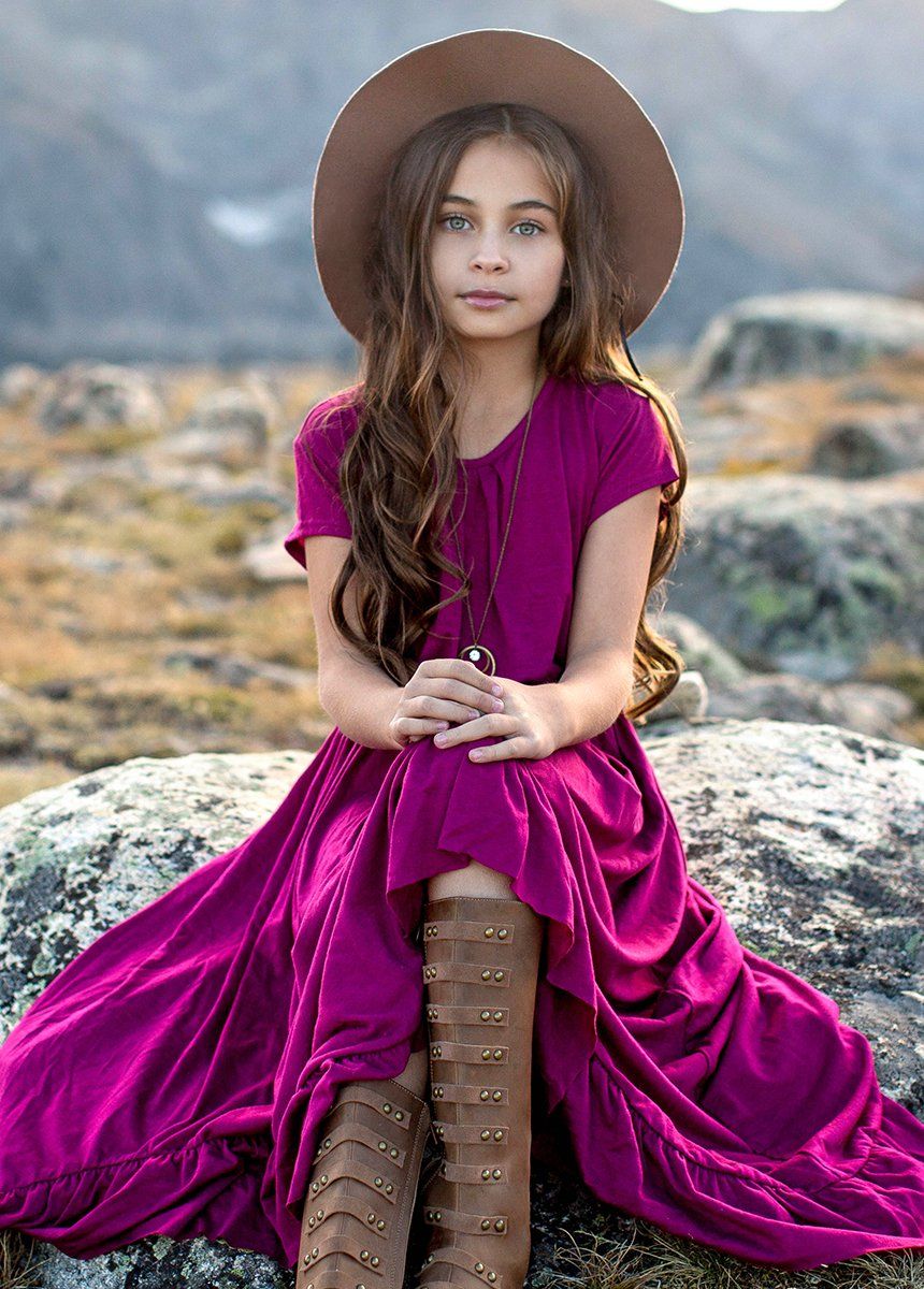 Braelyn Dress in Berry - Flowy Midi Dress for Women, Elegant A-Line Summer Dress with Puff Sleeves | Perfect for Weddings, Parties & Date Nights