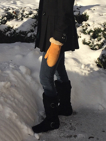 Women's Natural Sheepskin Mittens - Soft & Warm Winter Gloves for Cold Weather, Outdoor Activities & Snow Sports
