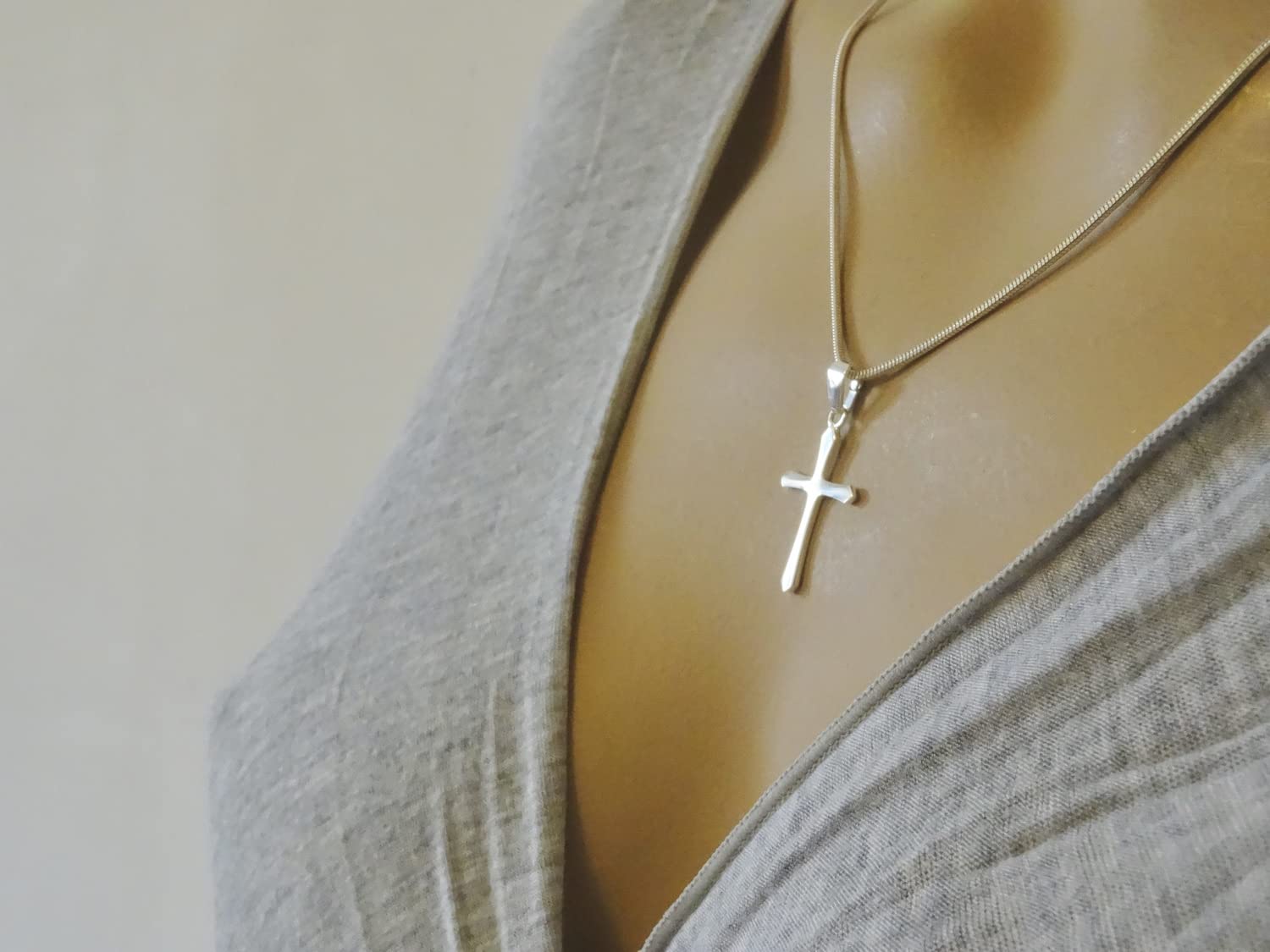 925 Sterling Silver Cross Pendant Necklace for Men & Women - Religious Jewelry Gift for Baptism, Confirmation & Everyday Wear