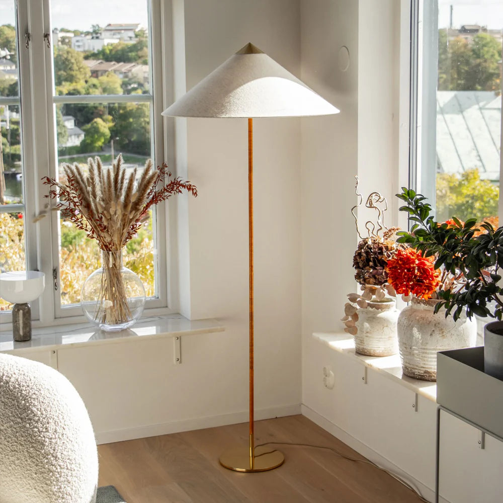 Modern Chinese Hat Floor Lamp - Stylish Rattan Shade for Living Room, Bedroom & Office Decor - Perfect for Cozy Ambiance and Reading Nook Lighting