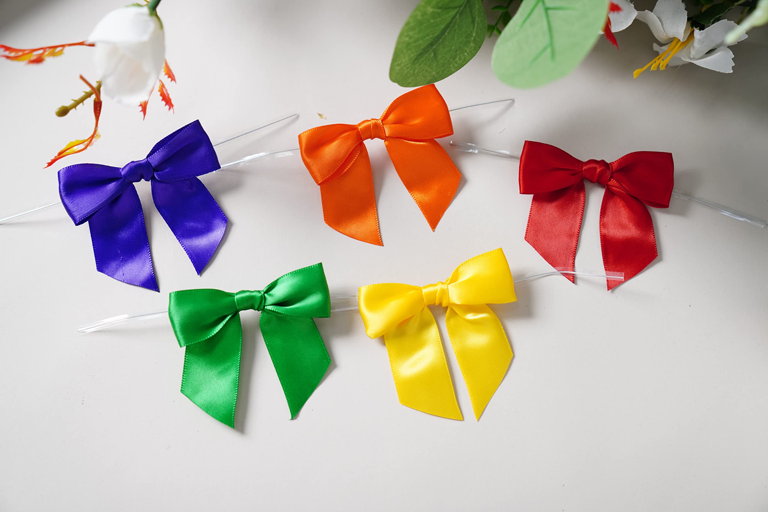 120 Pack Christmas Red & Green Satin Ribbon Bows - 3 Inch Twist Tie Bows for Gift Wrapping, Treat Bags, Package Decorations (Perfect for Christmas, St. Patrick's Day & Craft Projects)