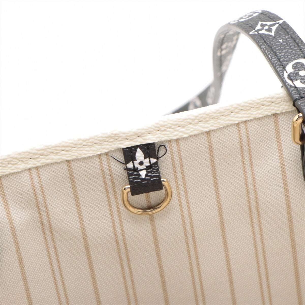 Louis Vuitton Monogram Jungle On The Go GM Tote Bag - Luxury Designer Handbag for Women, Travel & Everyday Use