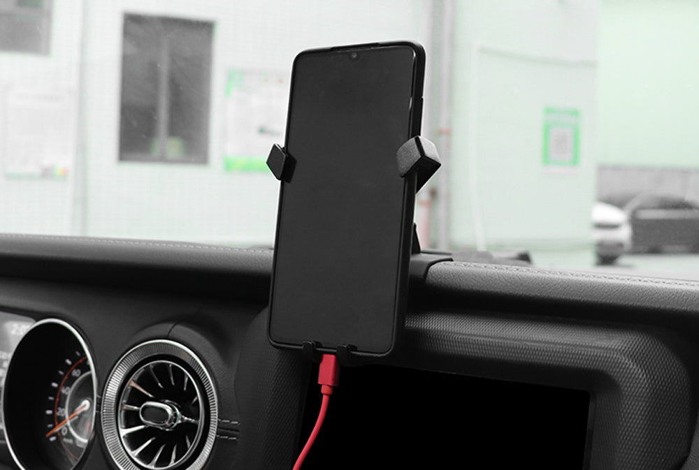 Universal Clip-On Dashboard Phone Mount for Jeep Wrangler JL (2018-2023) - Anti-Slip Gravity Holder for Secure Driving - Perfect for Off-Road Adventures & Daily Commutes