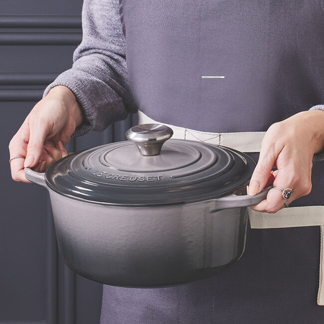 Le Creuset 4.2 Quart Round Dutch Oven - Enameled Cast Iron Cookware for Braising, Stewing & Baking - Classic White - Perfect for Soups, Casseroles & Bread Making