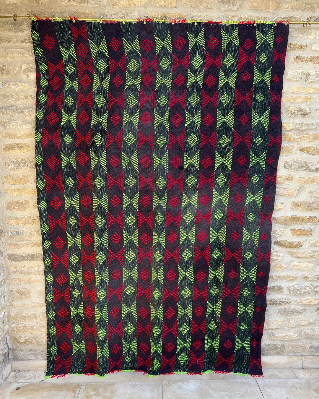 Midweight Kantha Quilt No. 802 - Handmade Cotton Throw Blanket for Bed, Sofa & Travel - Lightweight & Cozy Home Decor