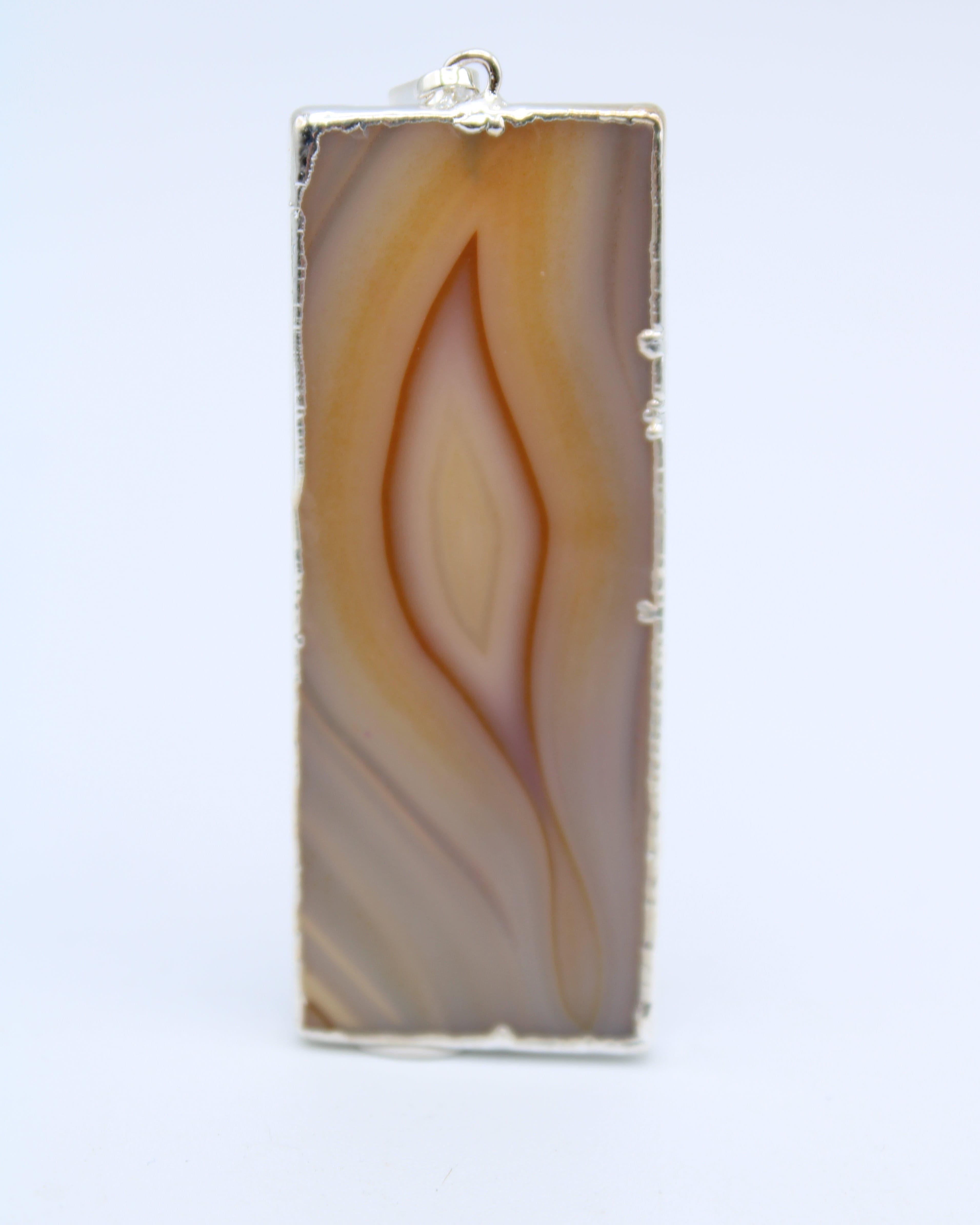 Natural Agate Slice Pendant Necklace - Healing Crystal Jewelry for Women - Perfect for Meditation, Yoga & Spiritual Gifts