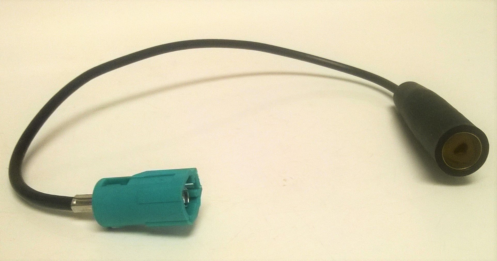 Chrysler Crossfire Antenna Adapter 2004-2008 - OEM Radio Connector for Aftermarket Antenna & FM Modulator - Perfect for Car Audio Upgrades & Stereo Installations
