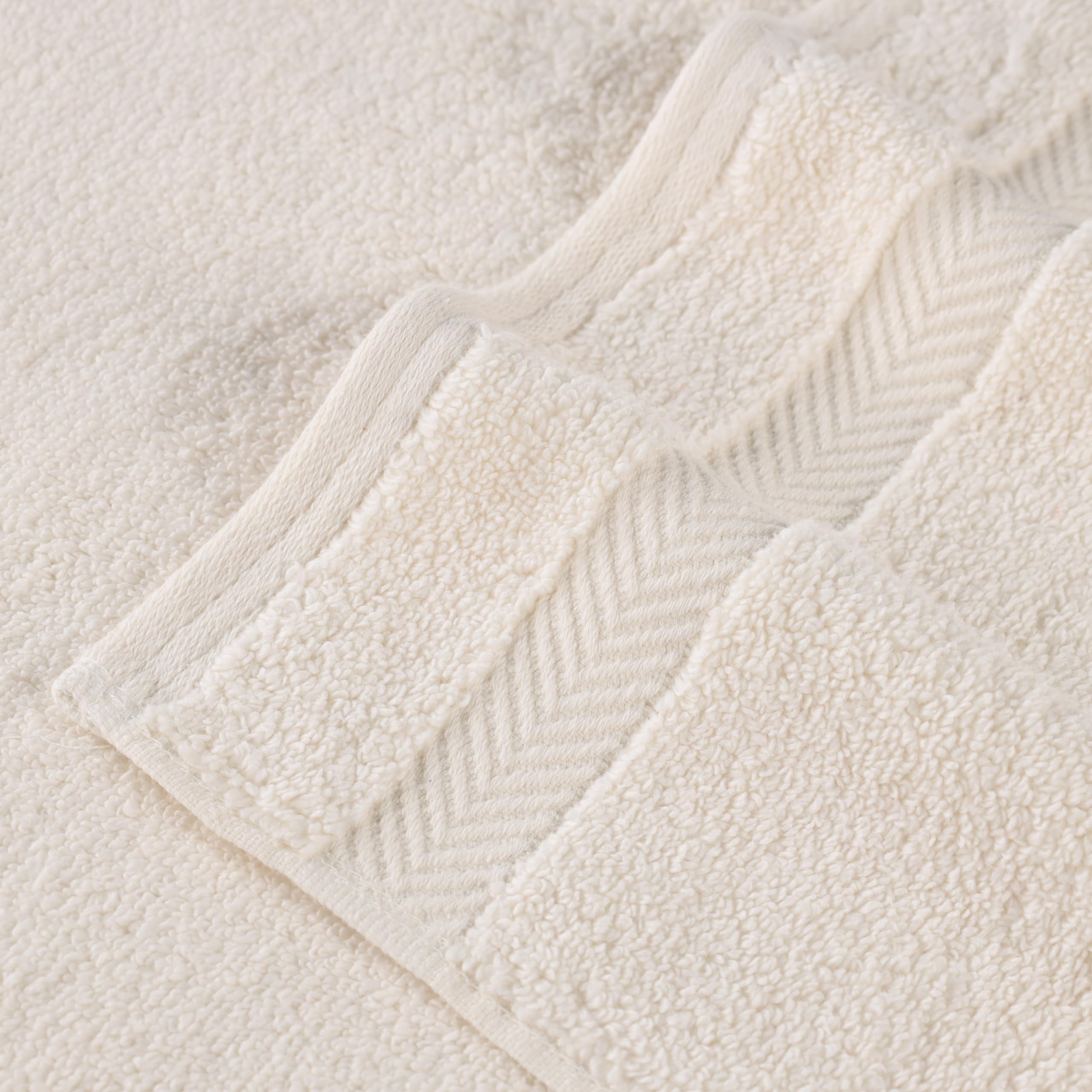 Premium 100% Cotton Bath Towels Set of 2 - Ultra Soft, Fluffy & Highly Absorbent - Oversized Luxury Bath Towels in Ivory - Perfect for Spa, Bathroom & Hotel Use