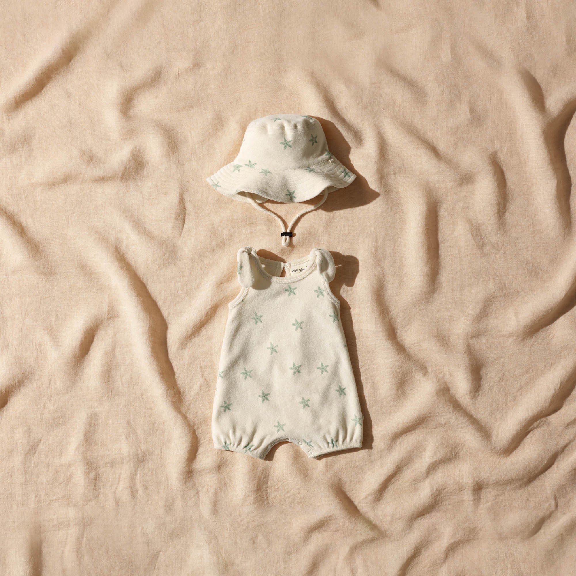 Organic Cotton Terry Sun Hat with Tiny Starfish Design - Breathable & UV Protection for Beach, Pool, and Outdoor Activities