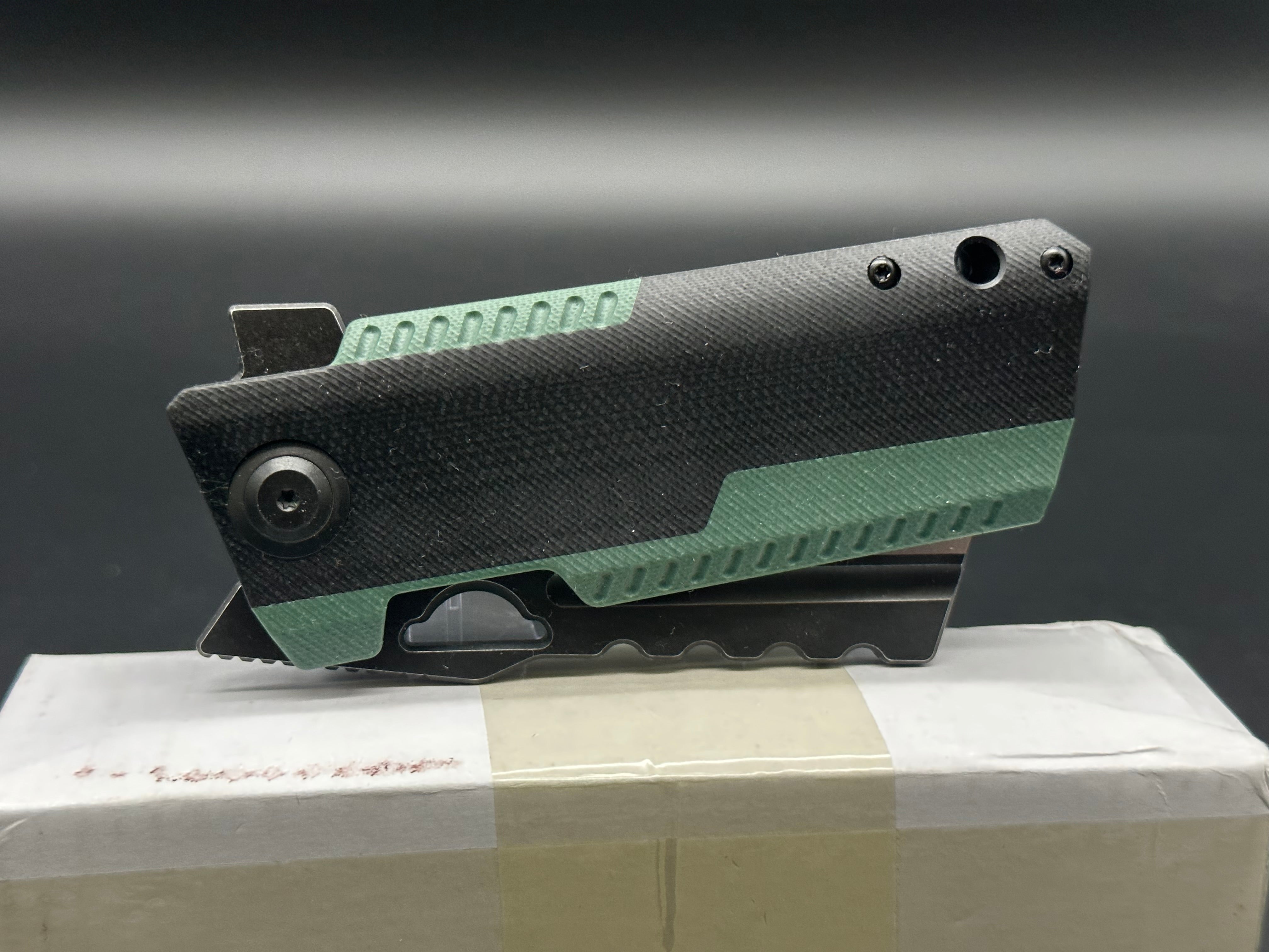 Sitivien ST155 Folding Knife - 14C28N Stainless Steel Blade, Green G10 Handle - EDC Pocket Knife for Camping, Hiking & Outdoor Activities