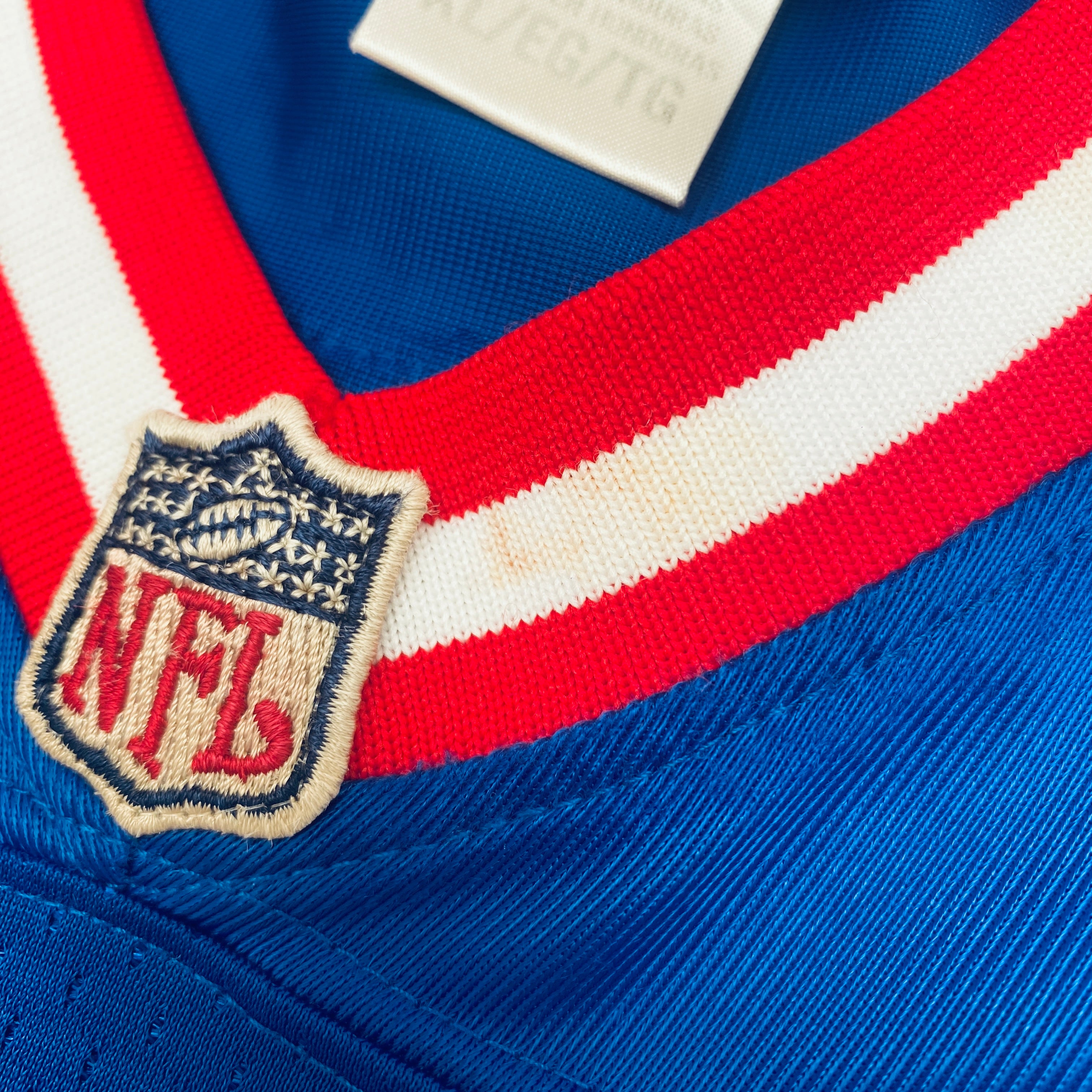 Authentic New York Giants Lawrence Taylor 1986 Throwback Stitched Jersey (XL) - Perfect for NFL Games, Tailgating & Fan Collections