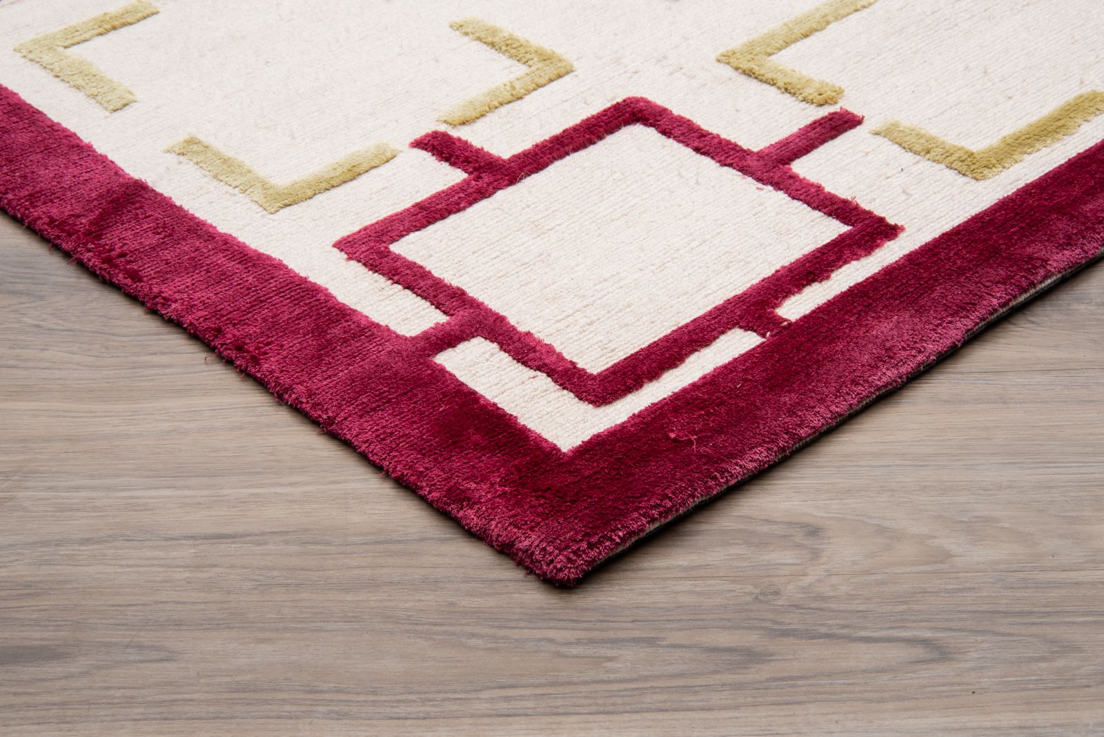 Dhulia - Premium Handcrafted Home Decor & Gifts for Modern Living - Perfect for Housewarming, Weddings & Special Occasions