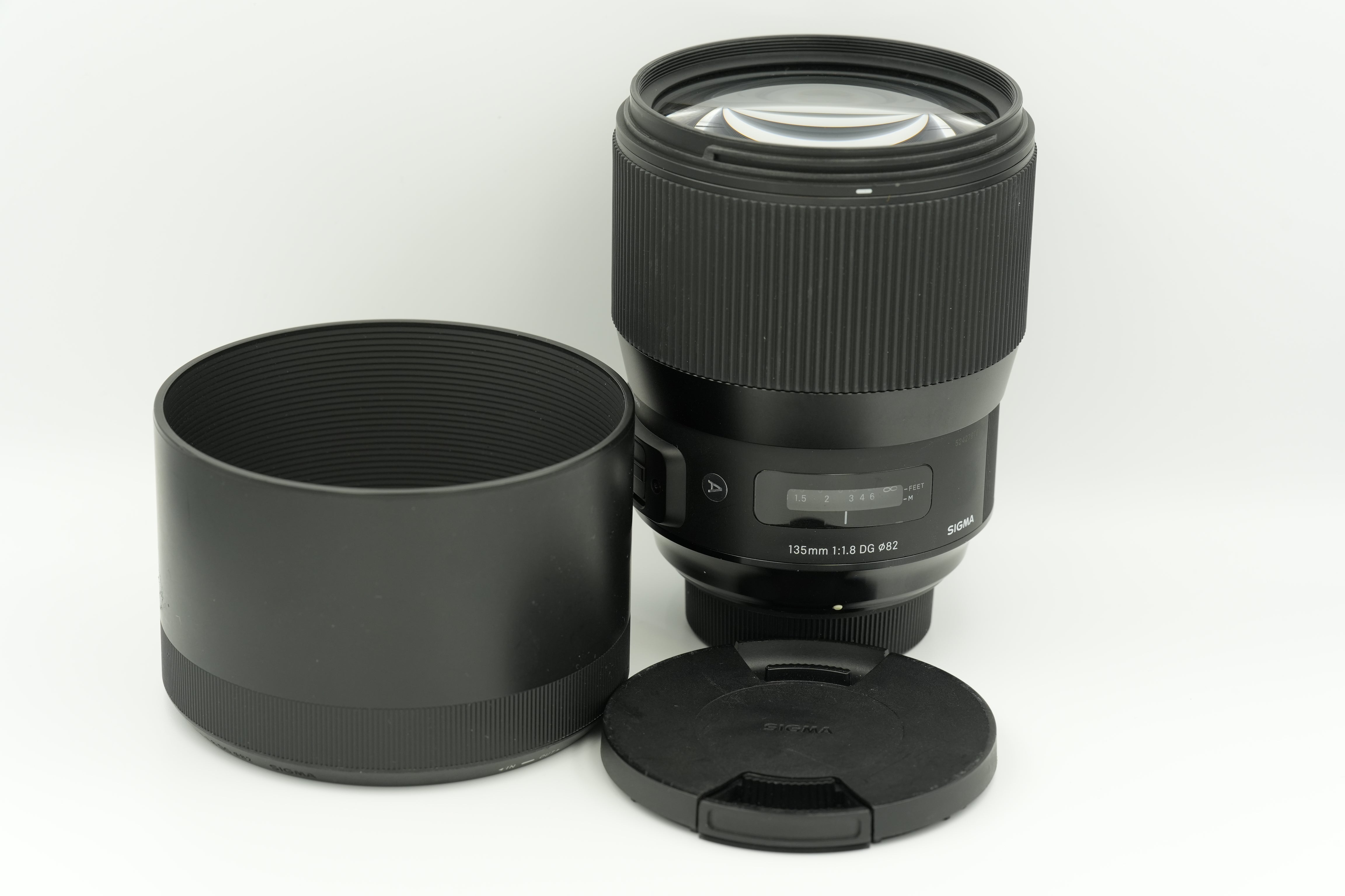 Used Sigma 135mm f/1.8 DG HSM ART Lens for Nikon F Mount - Perfect for Portrait, Wedding & Low Light Photography