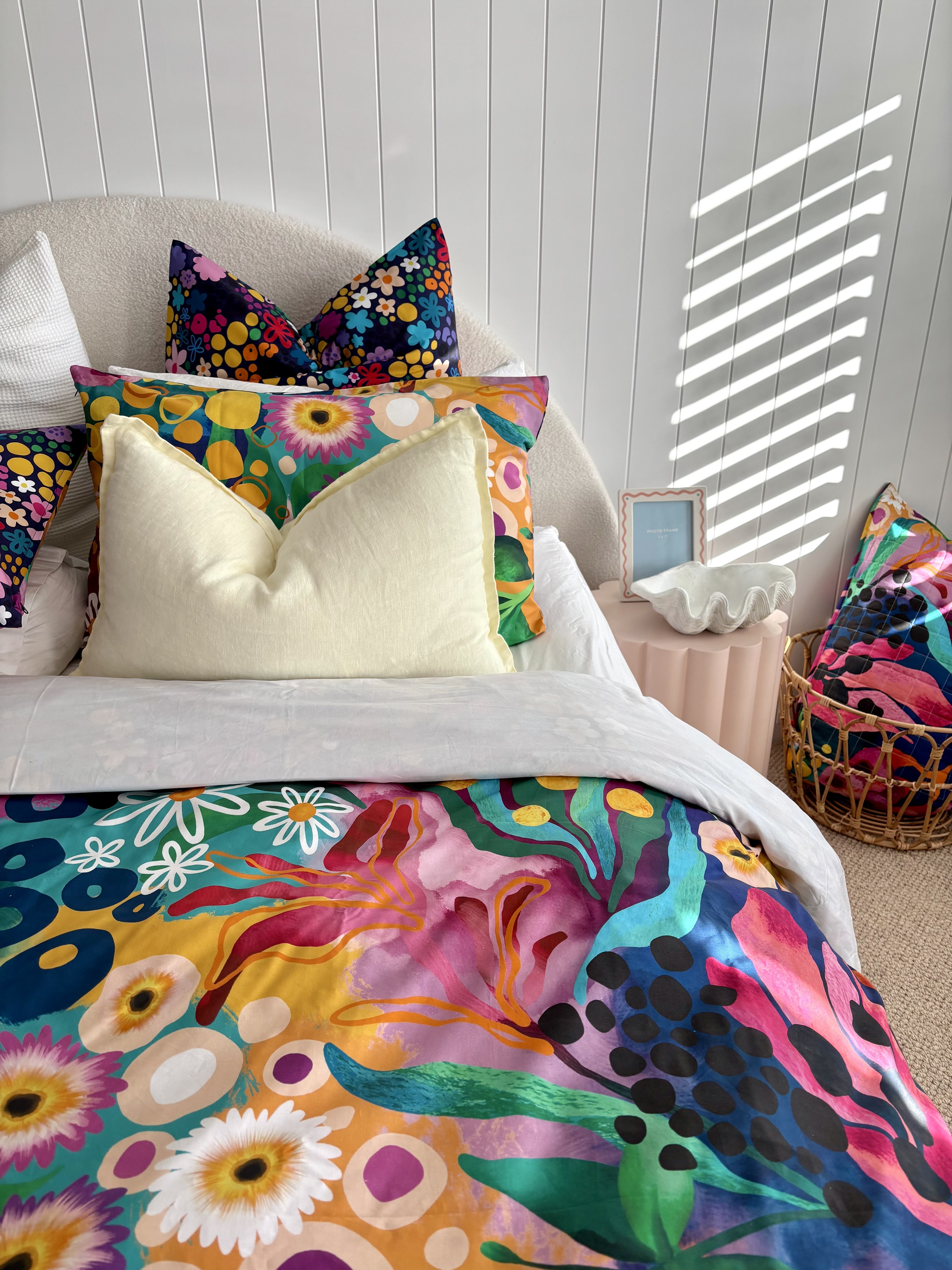 Kasey Rainbow Matilda Quilt Cover Set - Soft & Stylish Bedding for Cozy Nights - Perfect for Master Bedrooms, Guest Rooms & Dorm Decor
