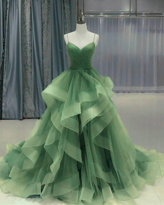 Elegant Sage Green Quinceanera Dresses with Organza Ruffles & Spaghetti Straps - Perfect for Sweet 16, Birthday Parties & Formal Events