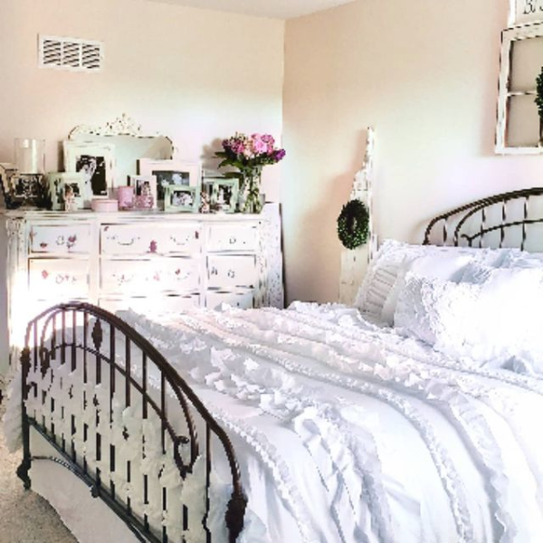 Belle 4-Piece Comforter Set - Queen Size Bedding with Duvet Cover, Pillow Shams & Sheet Set - Soft Microfiber Luxury Bedroom Decor for Cozy Nights & Guest Room Setup