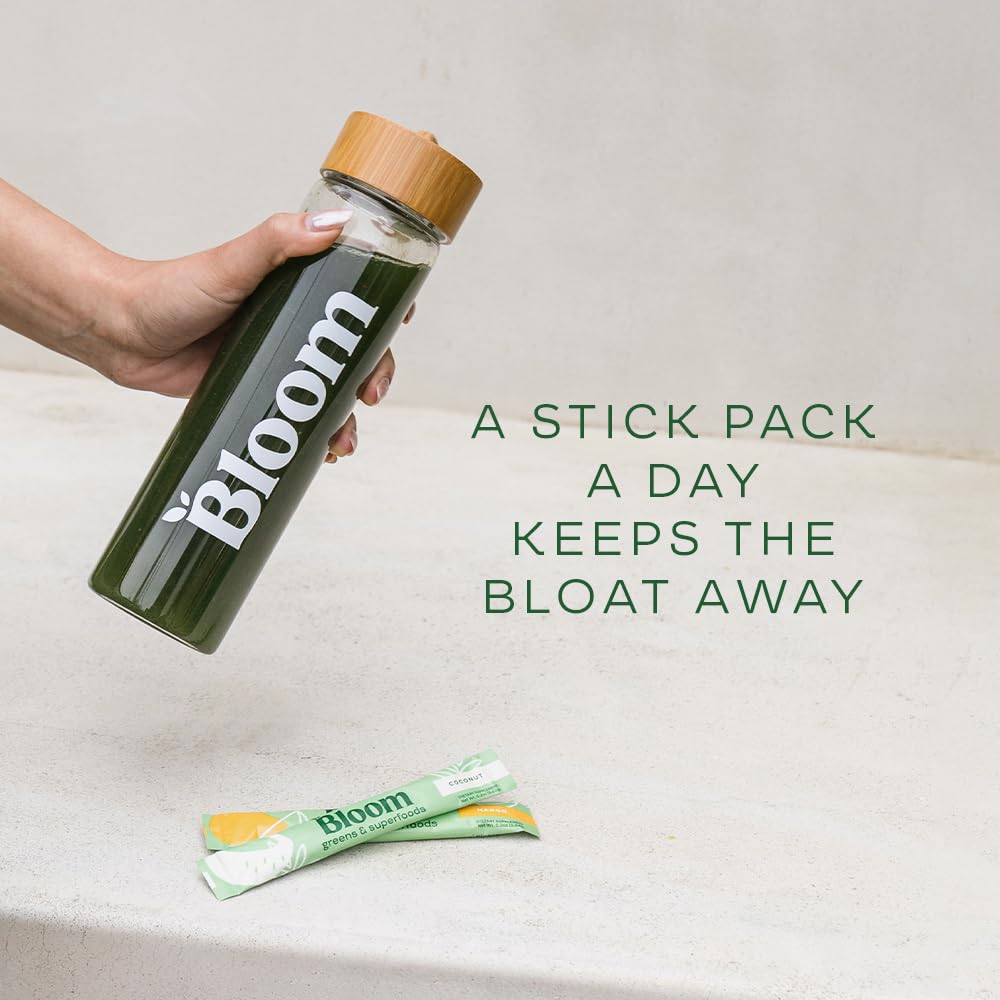 Bloom Nutrition Greens & Superfoods Powder Packets - Digestive Health Supplement with Probiotics, Enzymes, Spirulina & Chlorella for Gut Support & Bloating Relief - 15 Stick Packs, Strawberry Kiwi Flavor - Perfect for Travel, Workouts & Daily Wellness Routine