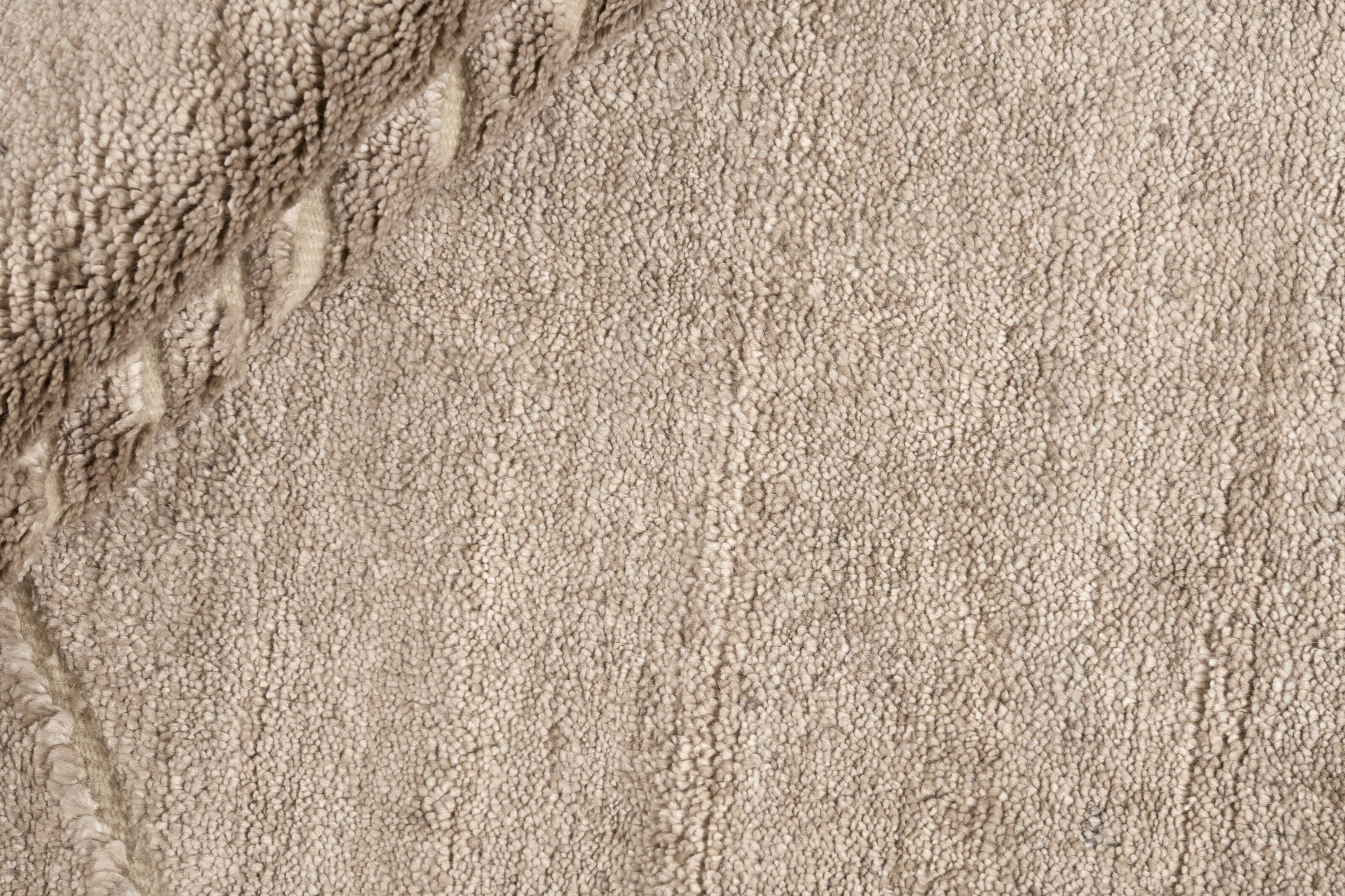 Hand Knotted Beige Geometric Luxury Rectangular Rug - Perfect for Living Room, Bedroom, or Office Decor