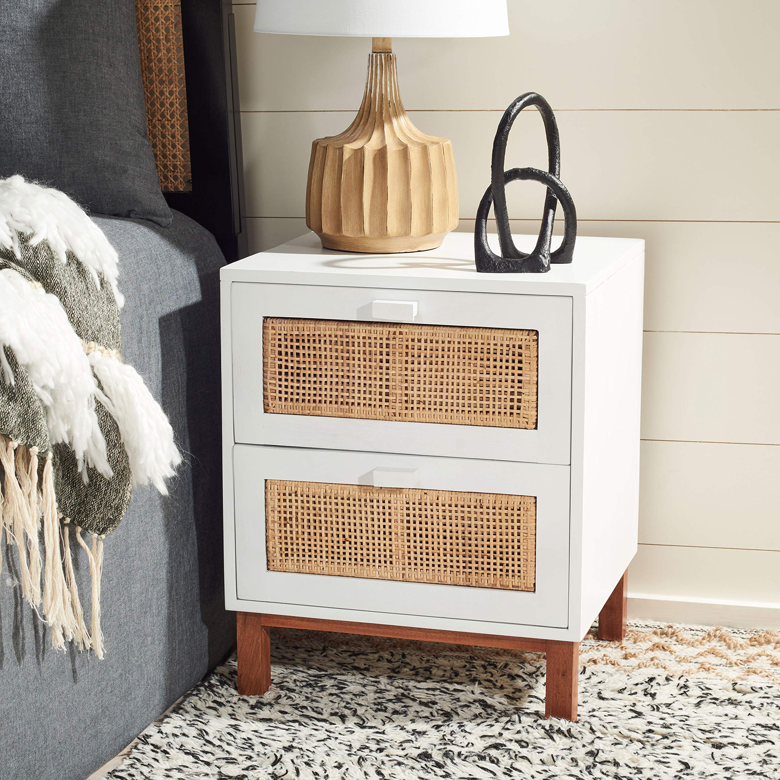SAFAVIEH Home Collection Erica White & Natural Rattan 2-Drawer Nightstand - Modern Bedside Table for Bedroom Decor & Storage