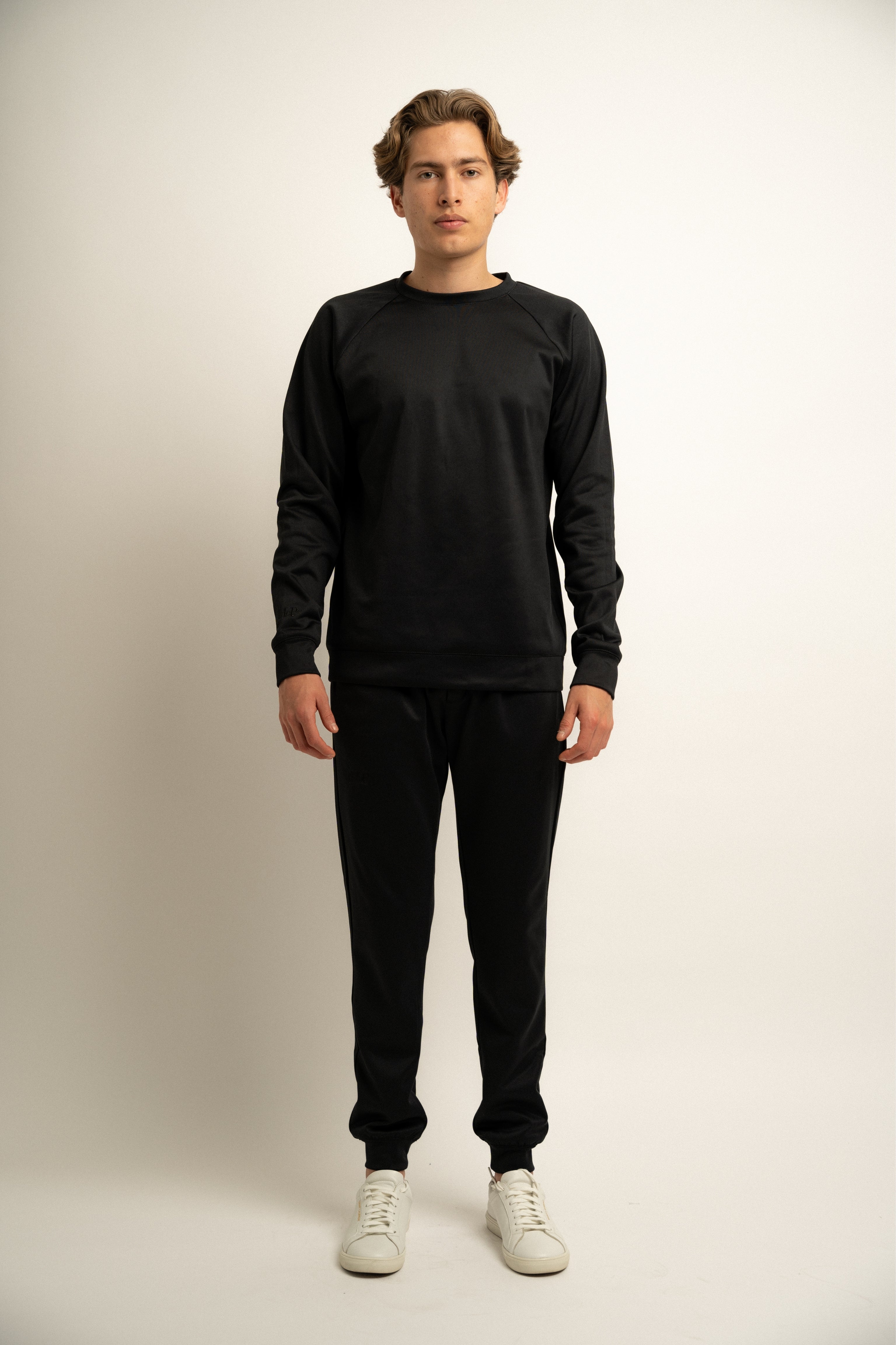 Premium Black Sweatshirt for Men & Women - Soft Cotton Pullover Hoodie for Casual Wear, Gym, and Outdoor Activities